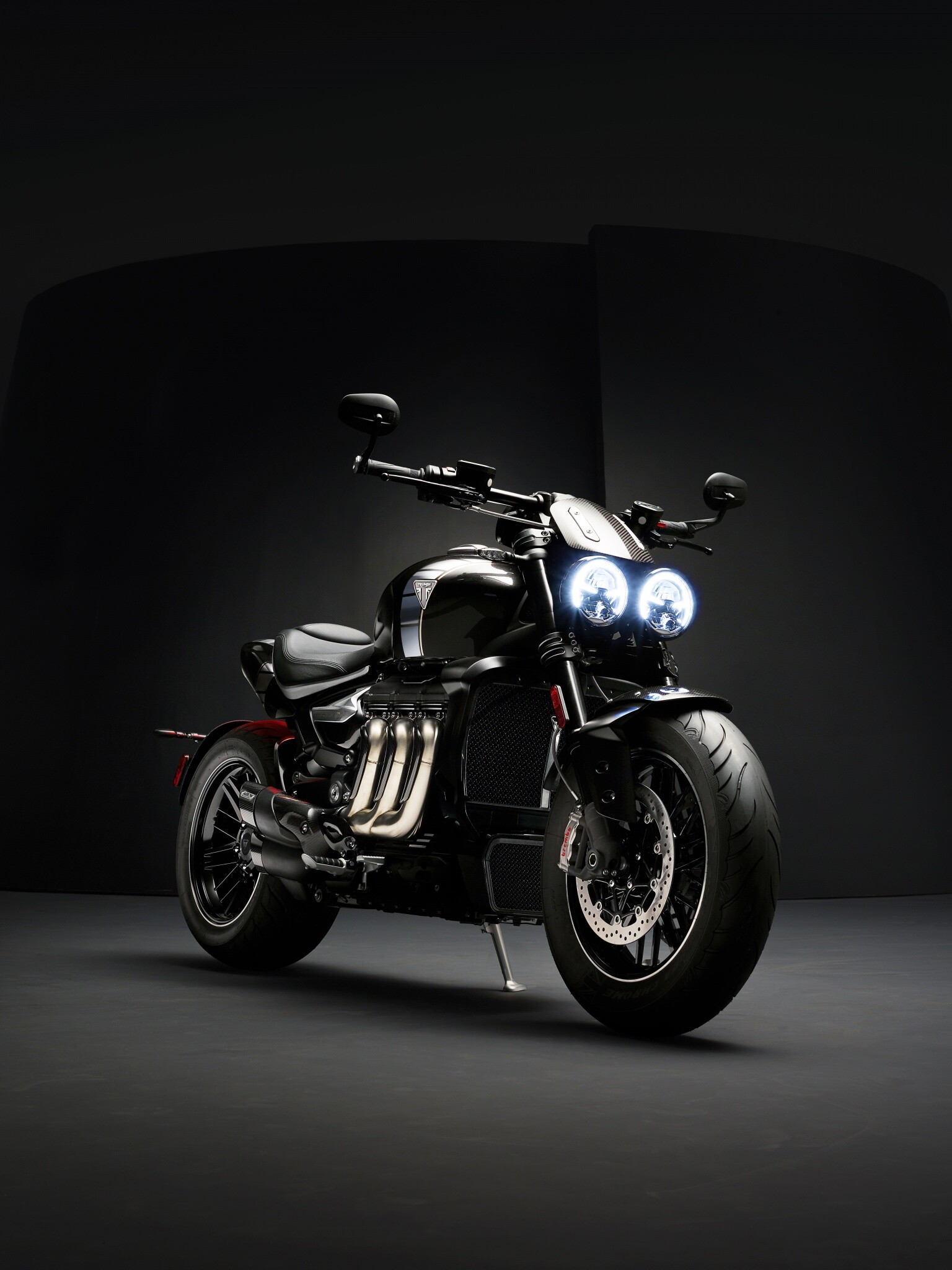 Triumph Motorcycles: Rocket 3, Made in three different guises, TFC, Limited-edition. 1540x2050 HD Background.