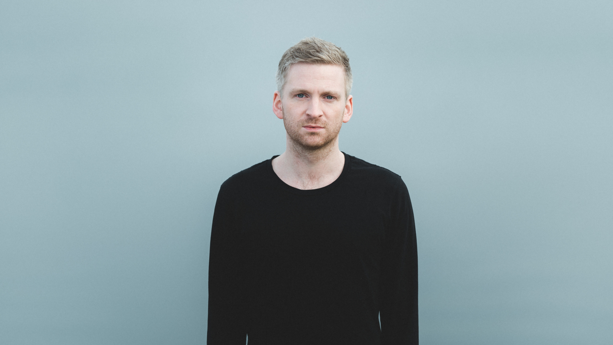 Olafur Arnalds (Music), Atmospheric compositions, Ethereal melodies, Concert tour info, 2560x1440 HD Desktop