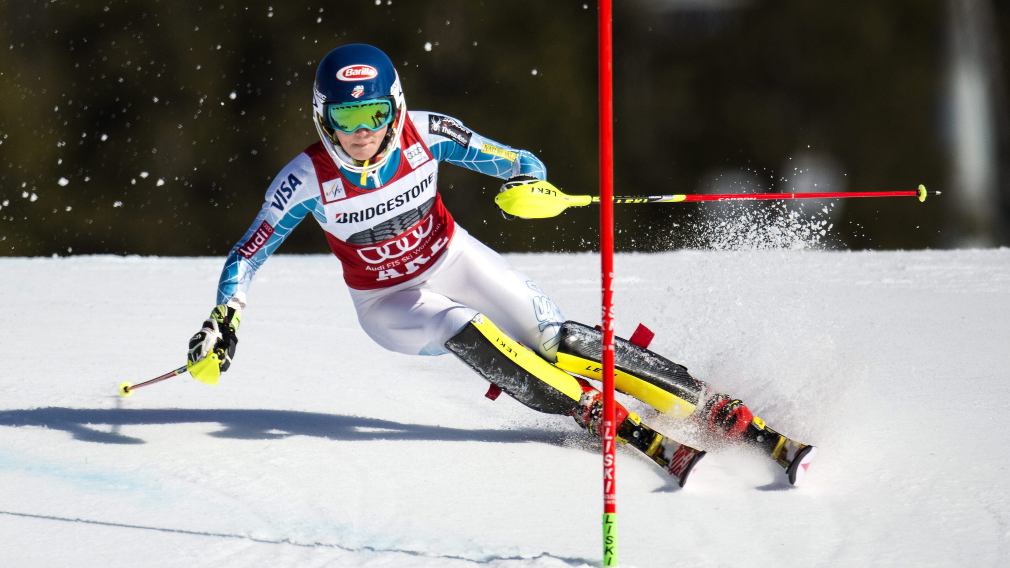 Mikaela Shiffrin, Dominates in World Cup, Slalom Win, LA Times, 2050x1160 HD Desktop