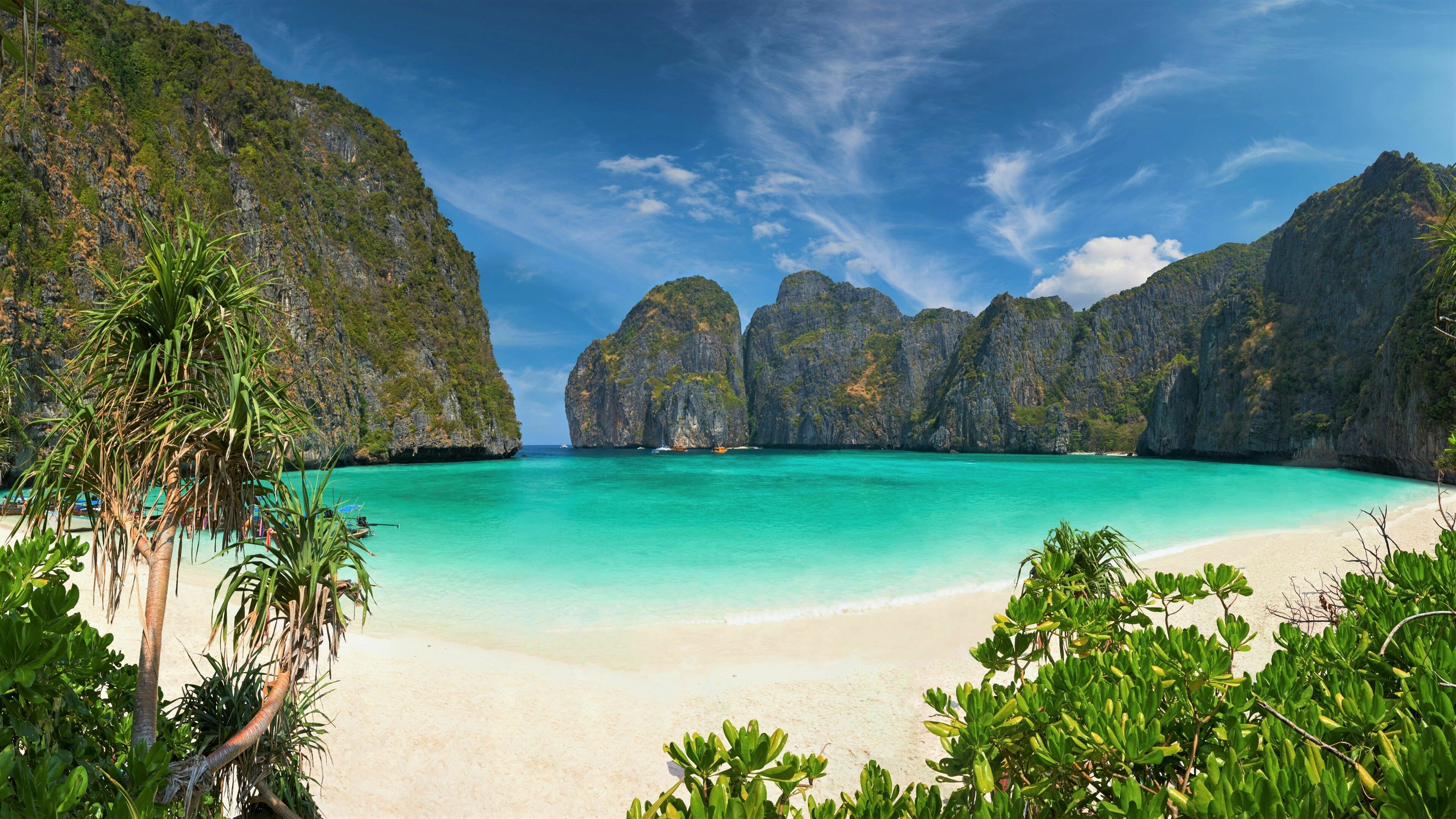 Phi Phi: An island group in Thailand between the large island of Phuket and the Straits of Malacca coast of Thailand. 3840x2160 4K Wallpaper.