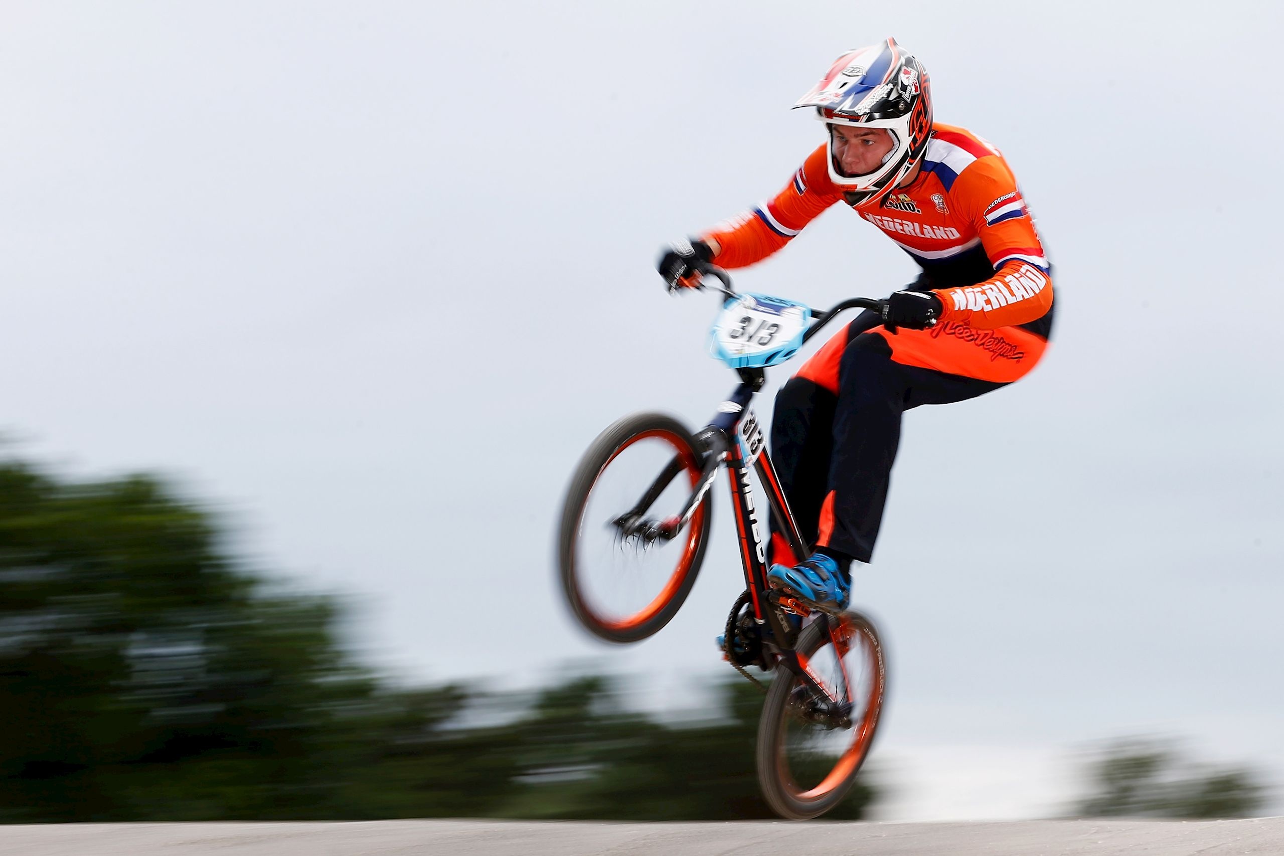 Niek Kimmann, BMX athlete, Rising star, Competitive spirit, 2560x1710 HD Desktop