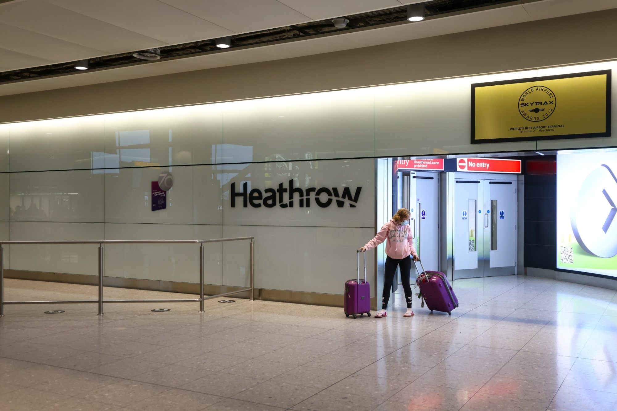 London Heathrow Airport, Travels, european airport crown, pandemic year, 2000x1340 HD Desktop
