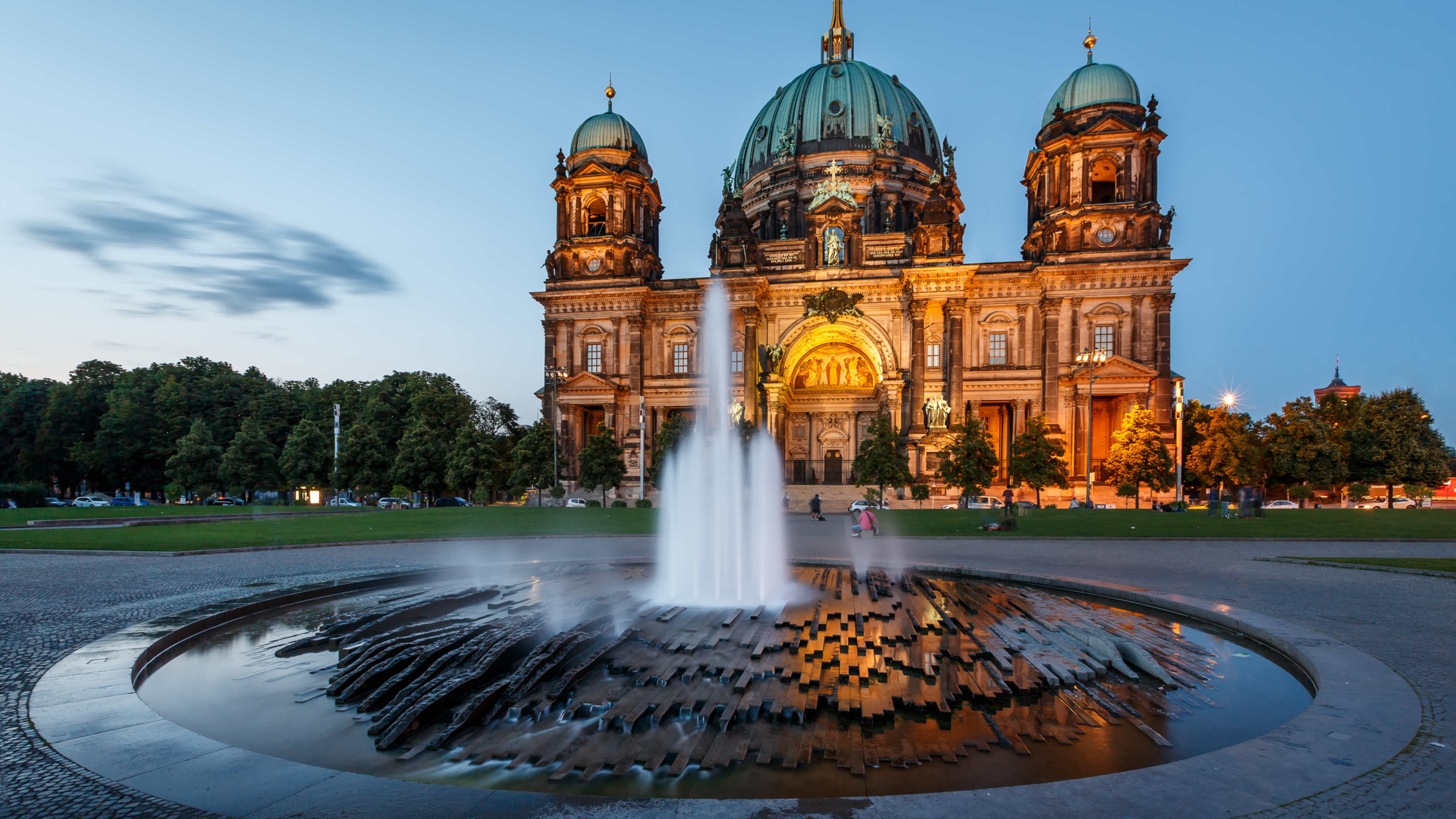 Berlin Cathedral, Architectural splendor, Timeless beauty, Dome of grace, 3840x2160 4K Desktop