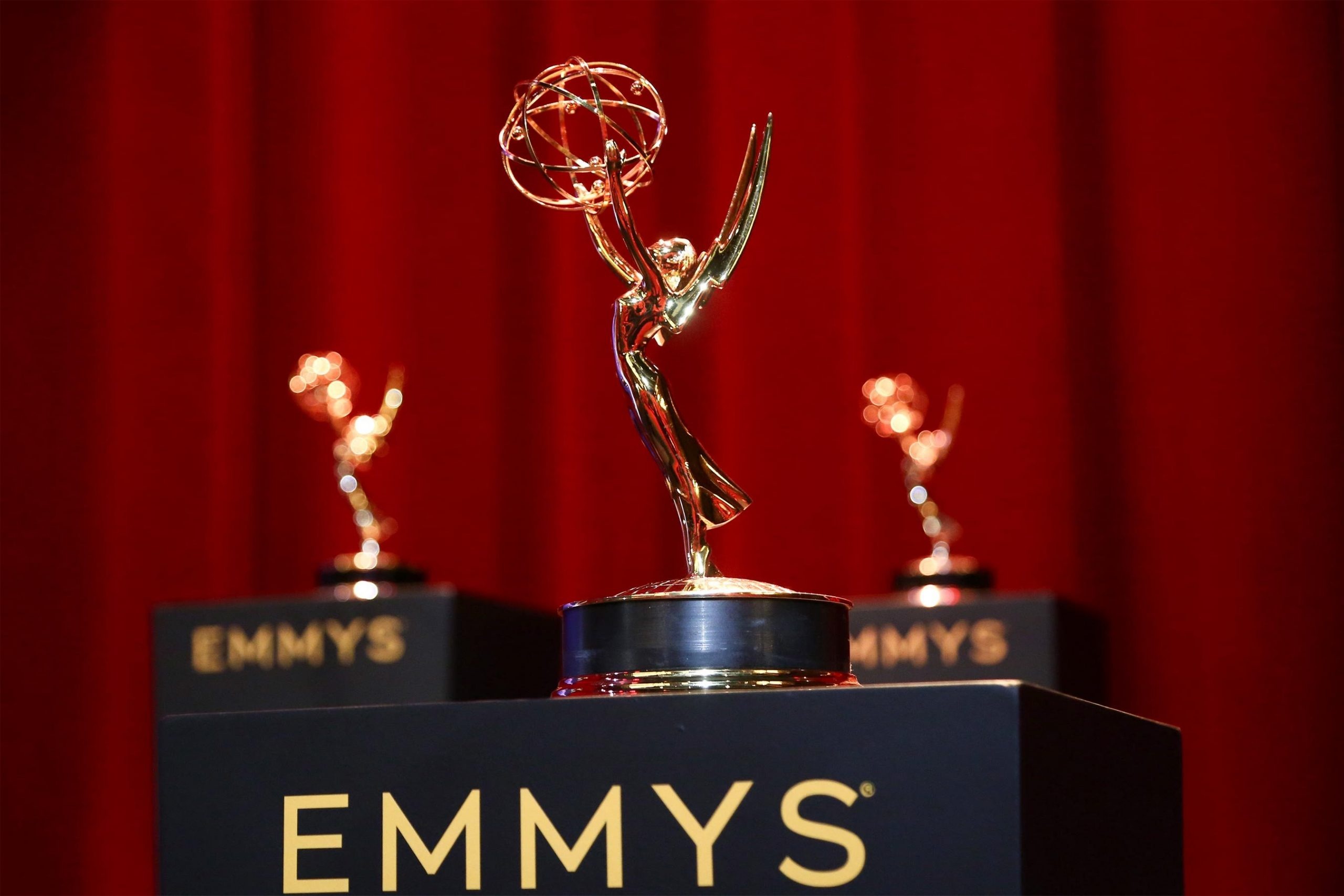 Emmy Awards, 72nd edition, Honoring TV excellence, Prestigious recognition, 2560x1710 HD Desktop