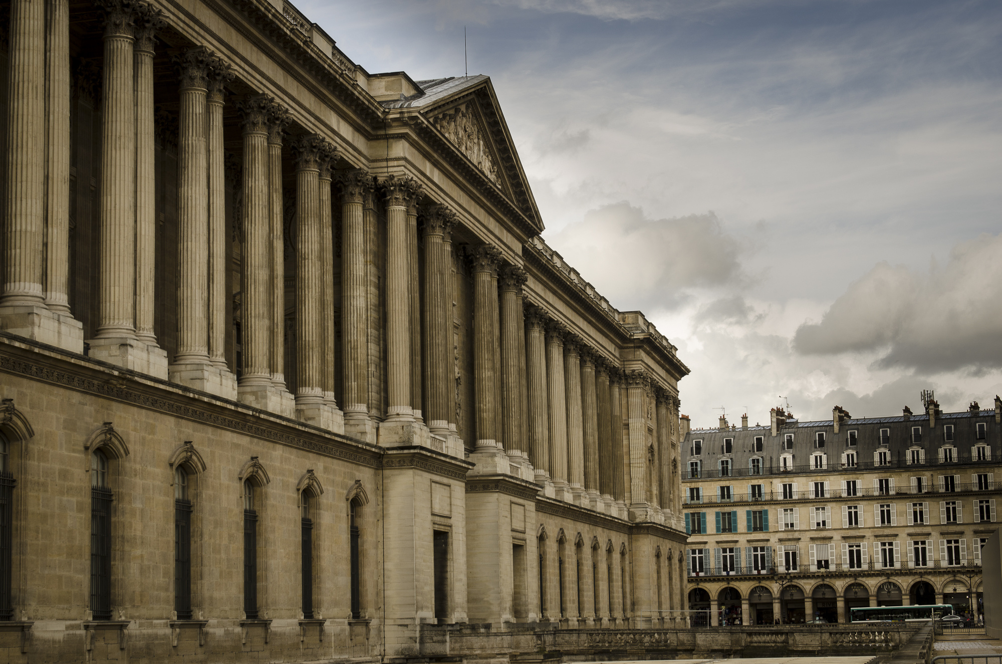Louvre, Travels, Photography spot, Tourist attraction, 2000x1330 HD Desktop