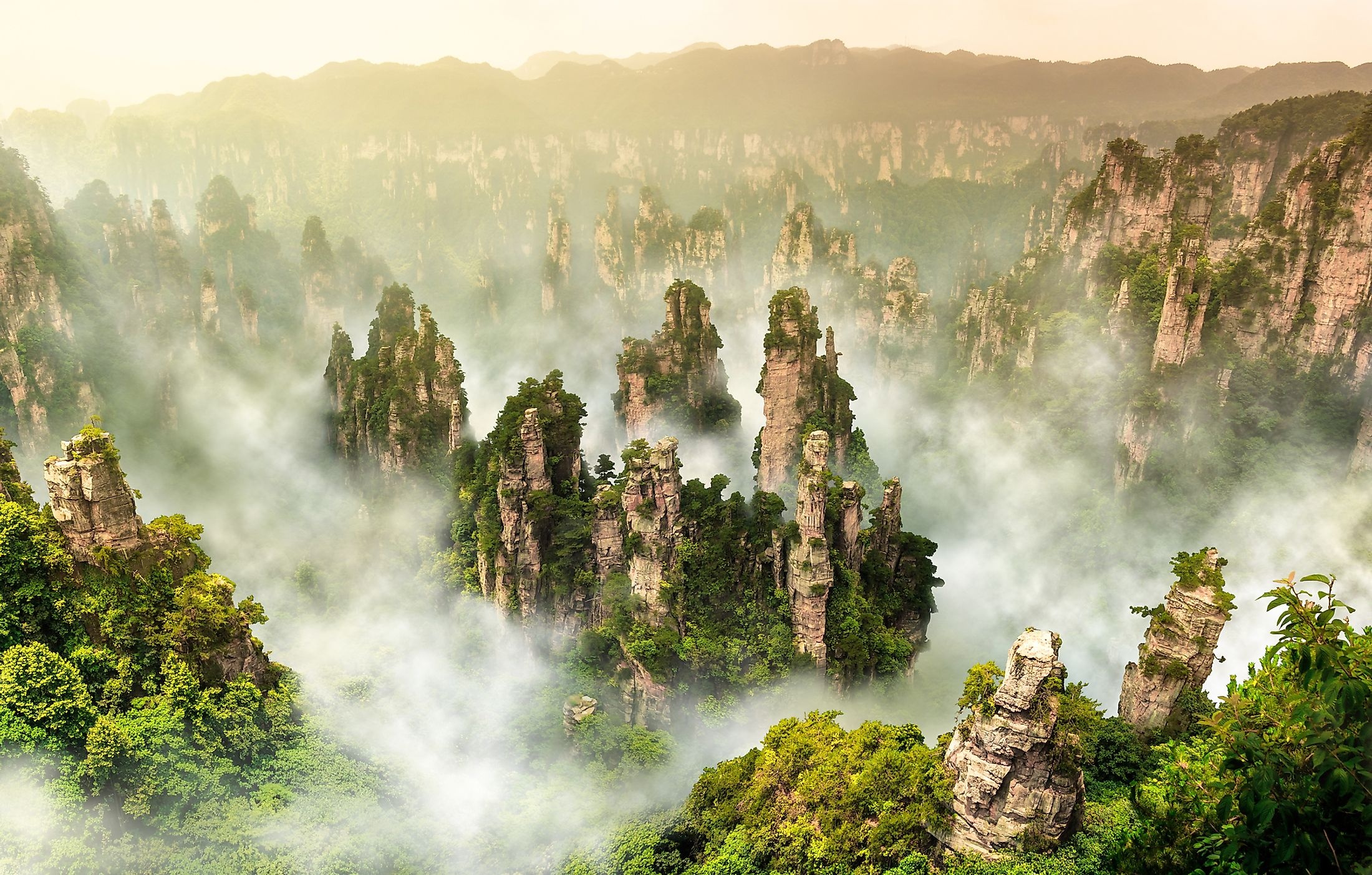 Zhangjiajie National Forest Park, Wulingyuan, Scenic beauty, World Heritage, 2200x1410 HD Desktop