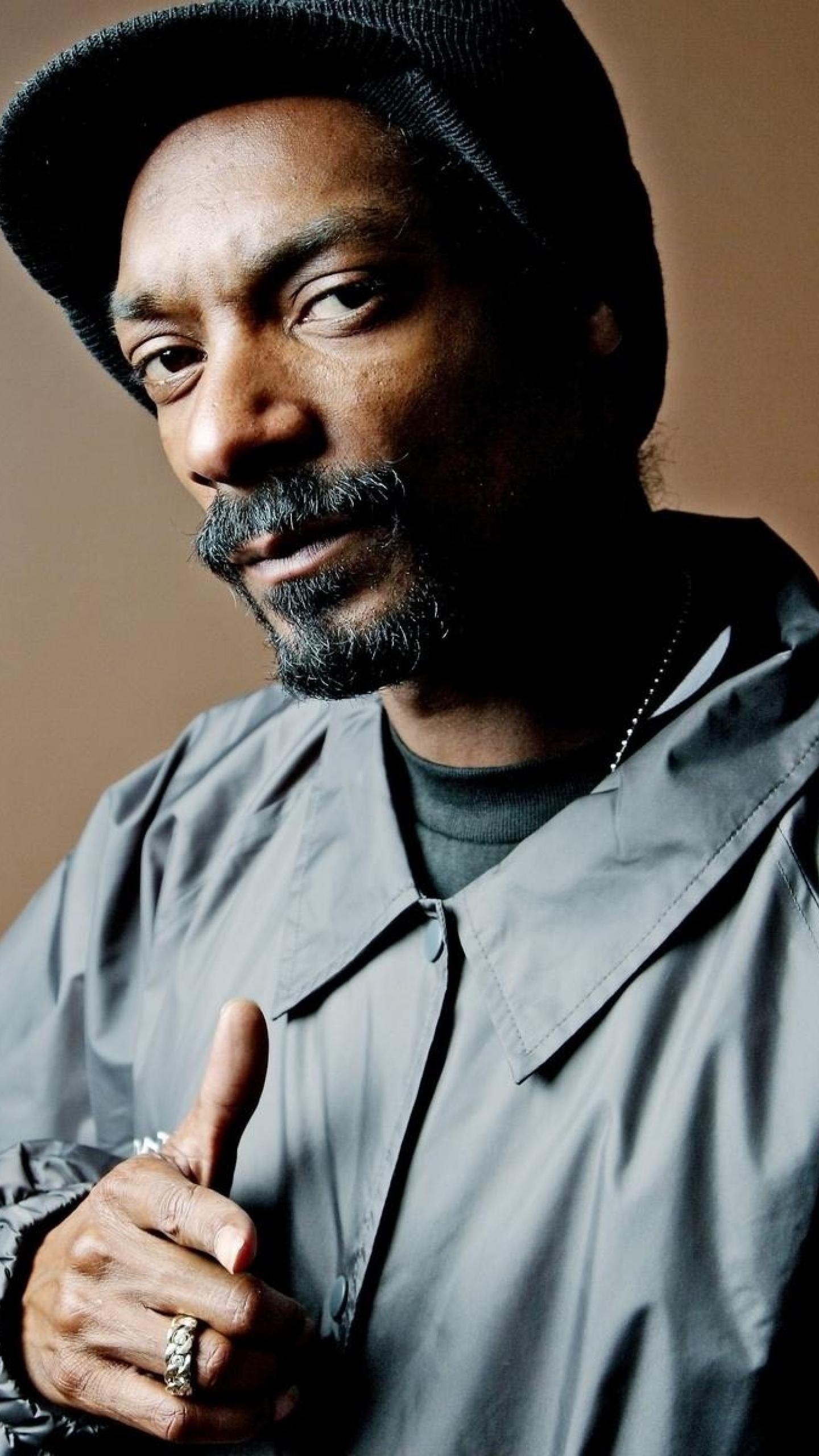 Snoop Dogg, Vibrant wallpapers, Artistically designed, Unique visuals, 1440x2560 HD Phone