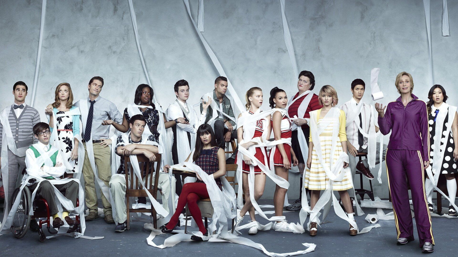 Glee (TV series): An American comedy-drama show telling about the students musical group which competes as a show choir. 1920x1080 Full HD Background.