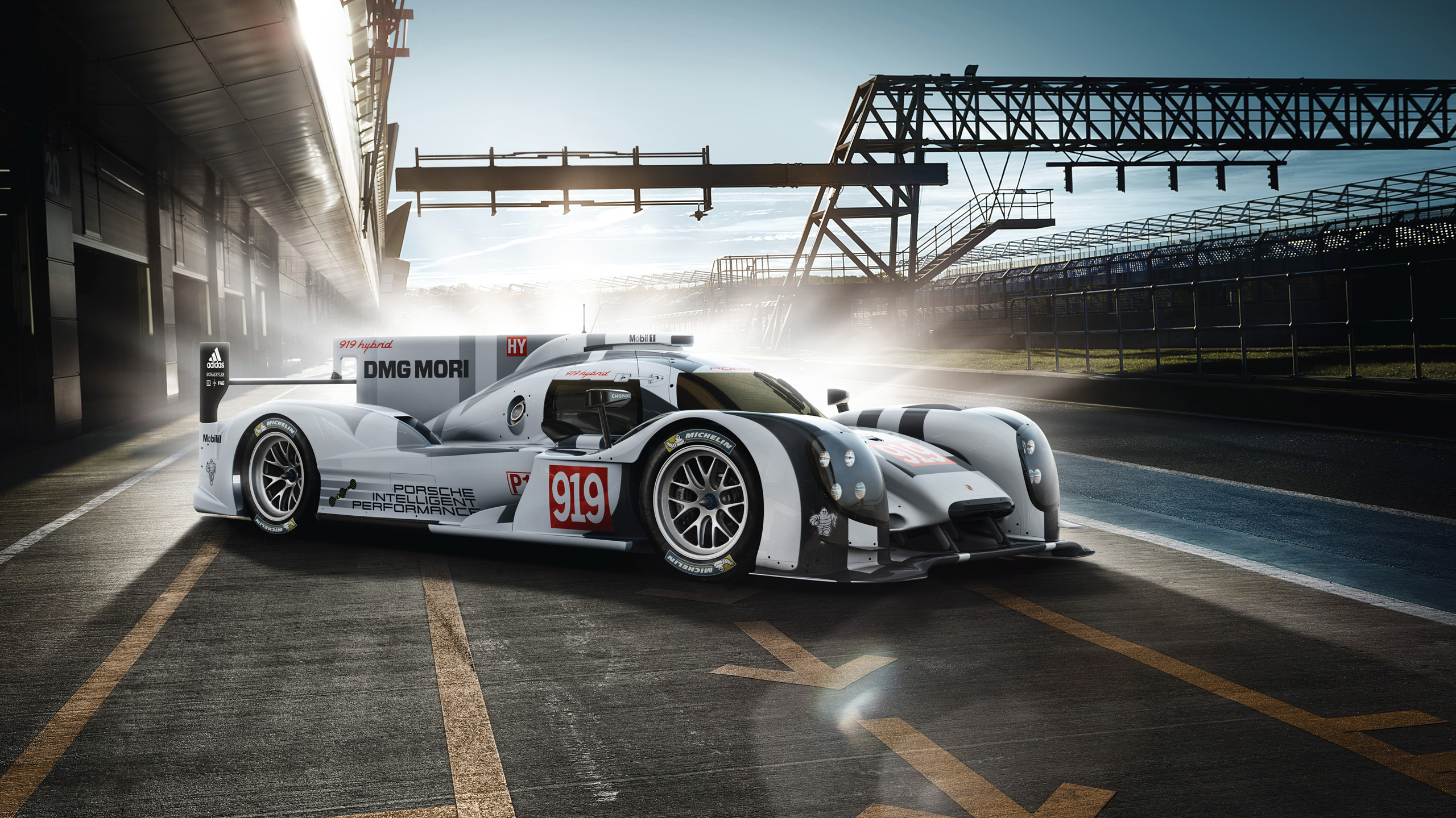 Le Mans race, Porsche wallpaper, Impressive design, Automotive excellence, 2560x1440 HD Desktop