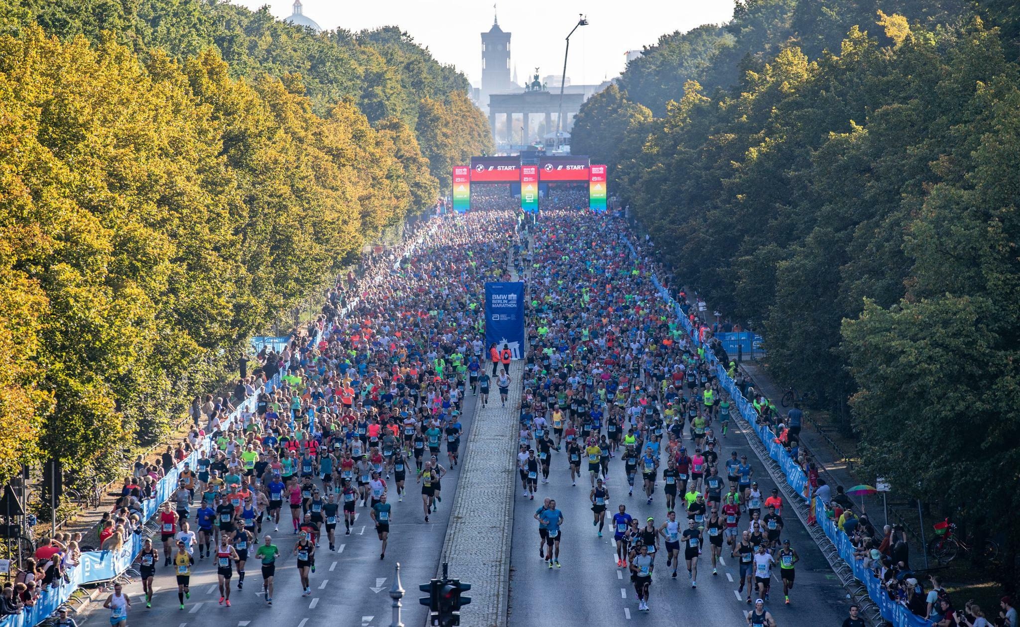 Marathon: Berlin Marathon, A running race about 42 kilometers long, An 18th-century neoclassical monument in Berlin. 2050x1260 HD Wallpaper.