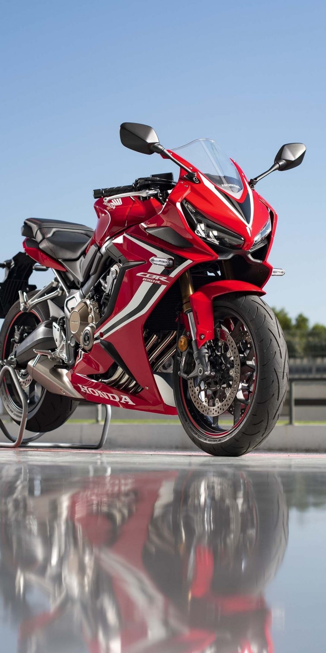 Honda CBR650R, sports bike 2019, dynamic performance, sleek profile, 1080x2160 HD Phone