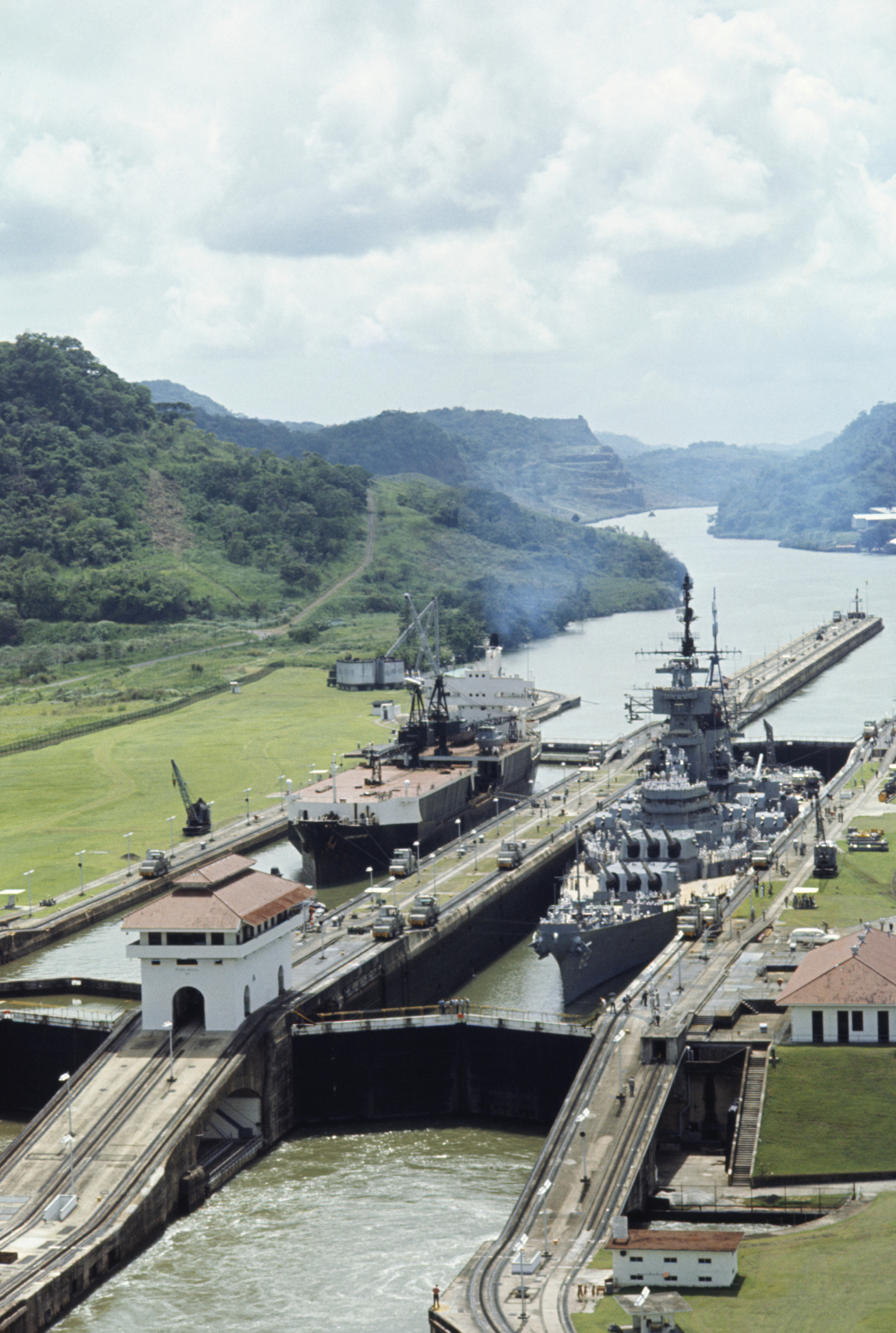 Purpose of the Panama Canal, International trade, Connecting the oceans, Economic importance, 1430x2120 HD Phone