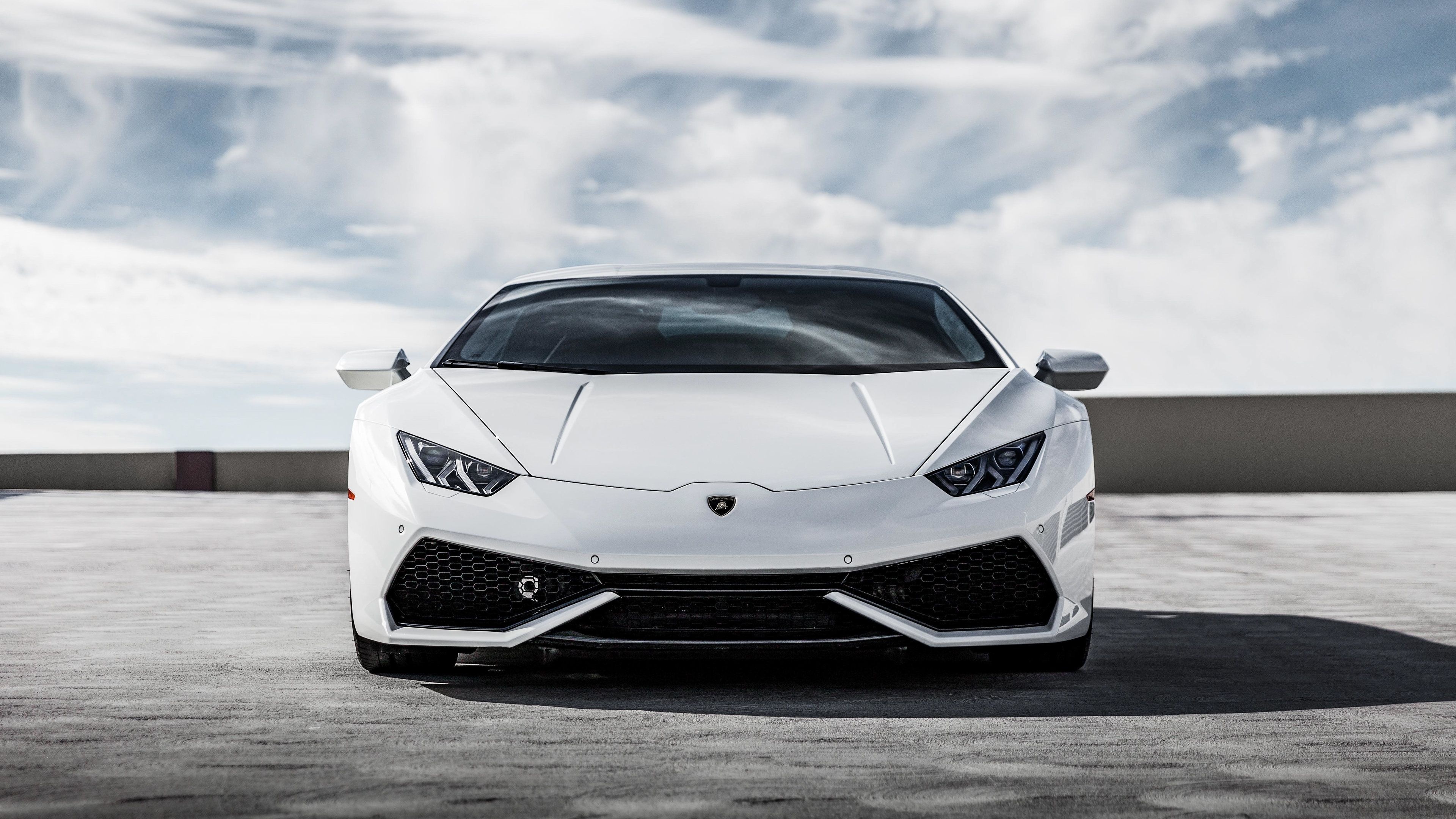 Lamborghini Huracan, White color, Striking background, Top-quality wallpapers, 3840x2160 4K Desktop
