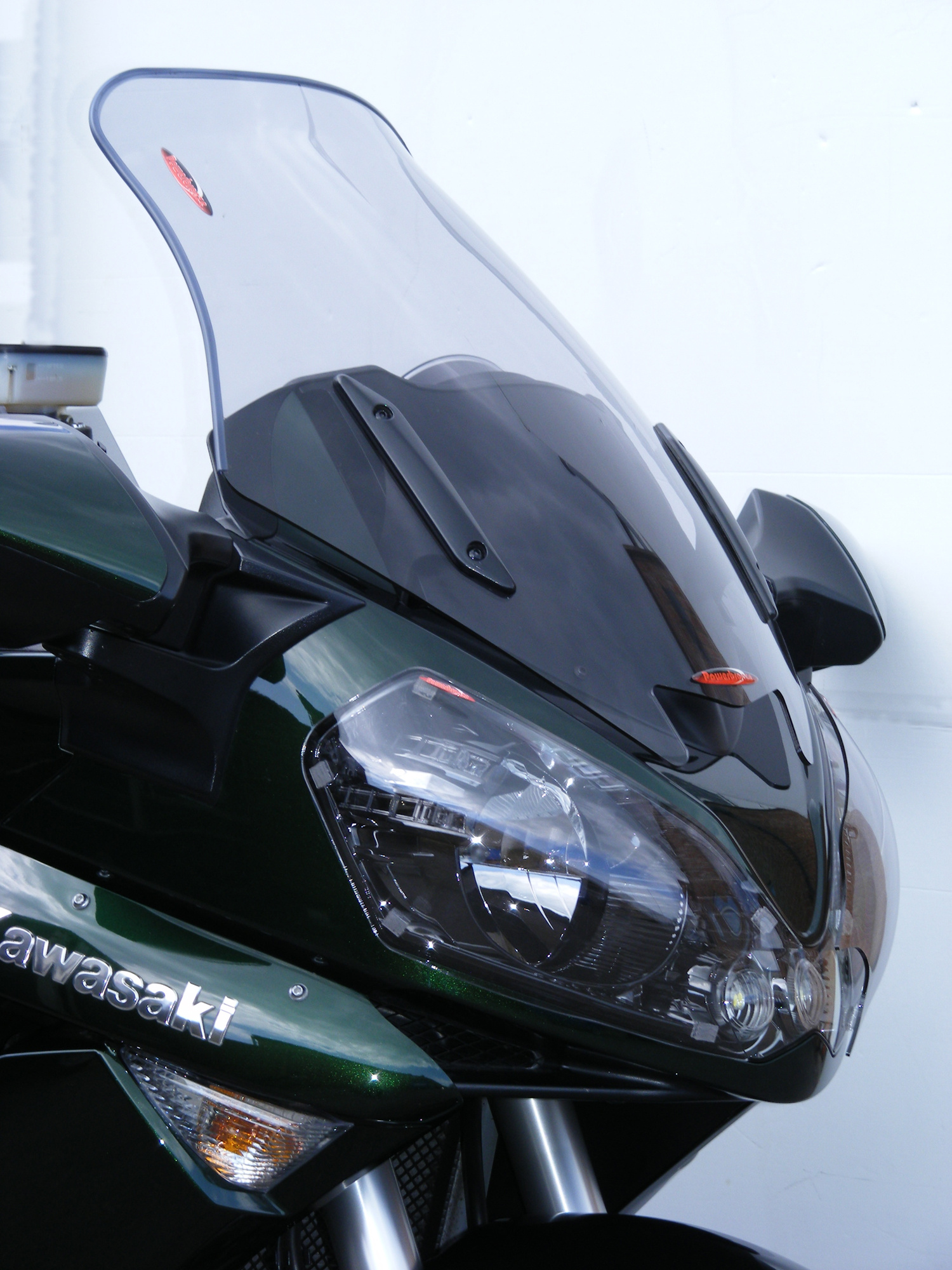 Kawasaki 1400GTR, Powerbronze accessory, Clear touring windscreen, 1500x2000 HD Phone