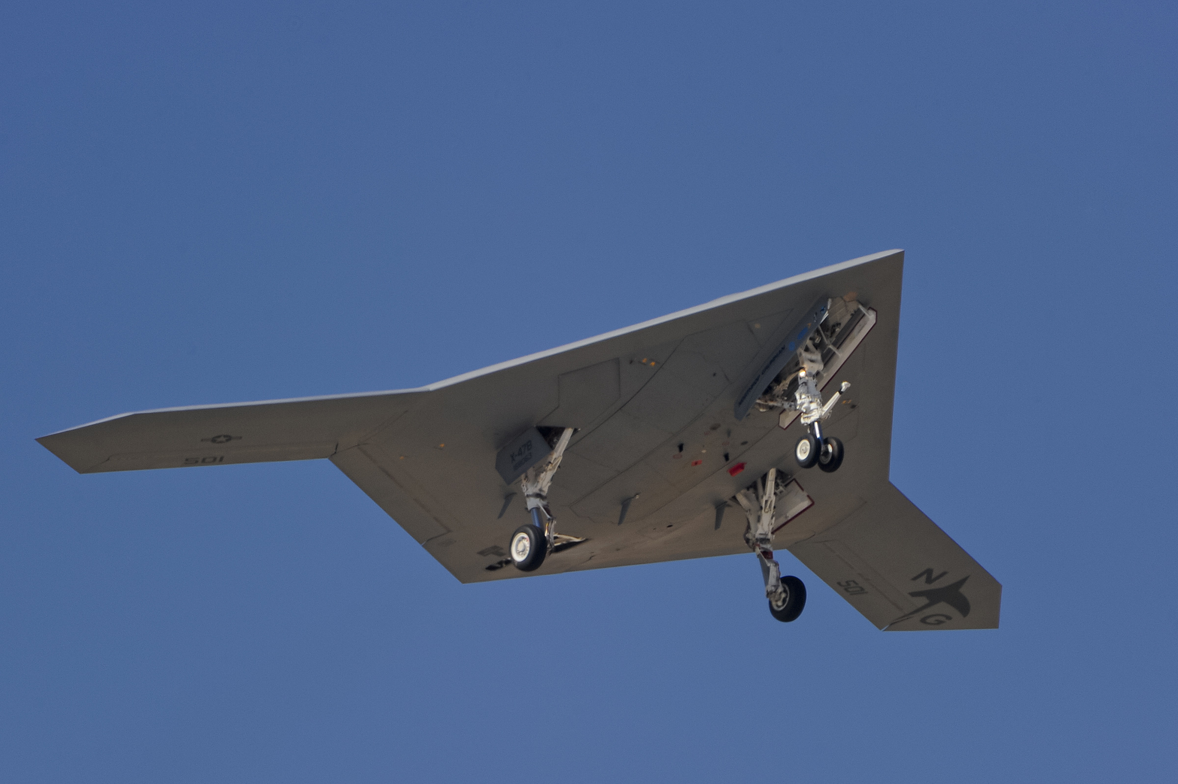 Northrop Grumman, X-47B Demonstrator, Popular Science, Photo release, 2400x1600 HD Desktop