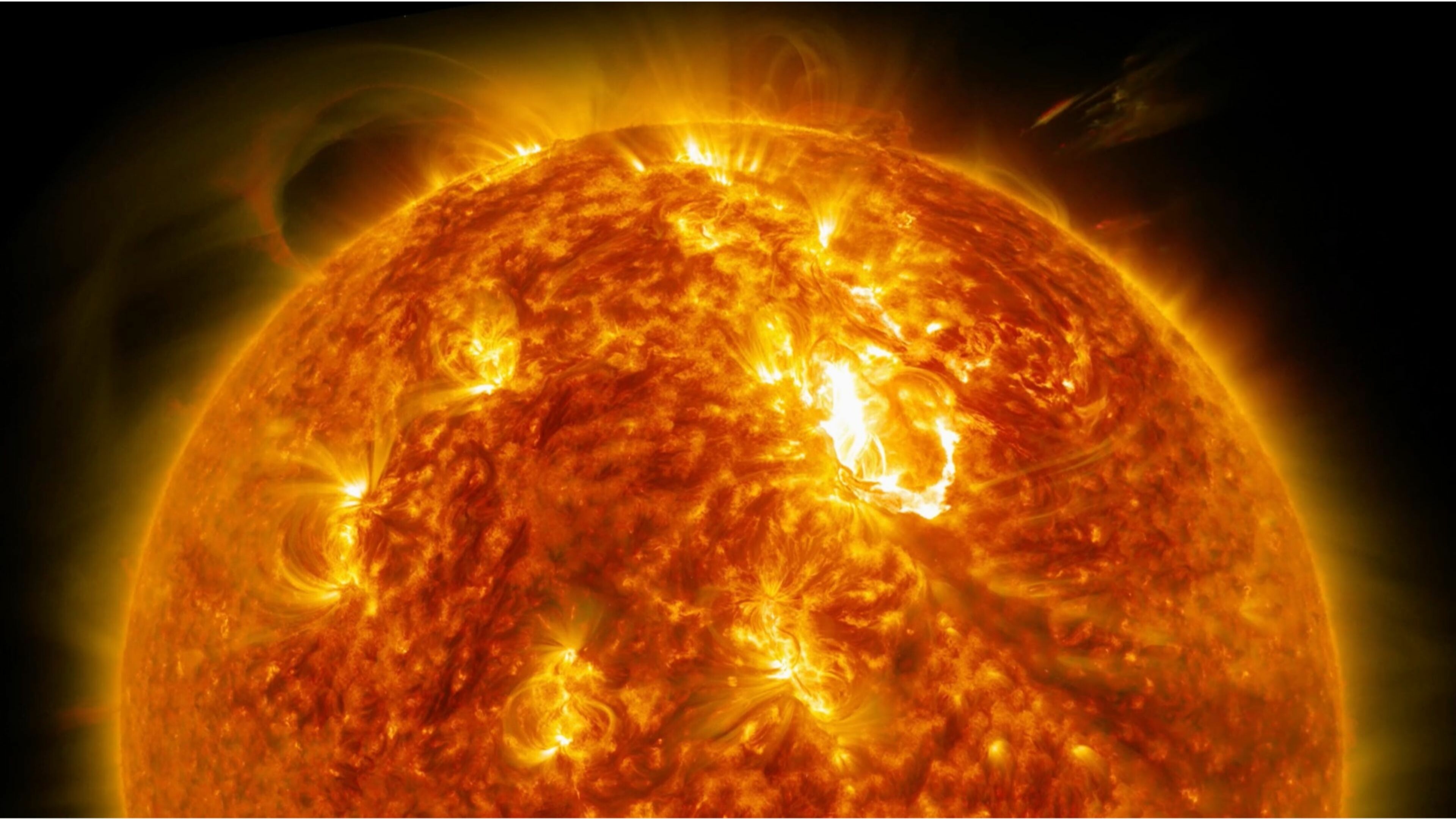 Sun's brilliance, Majestic appearance, Fiery radiance, Stunning landscapes, 3840x2160 4K Desktop