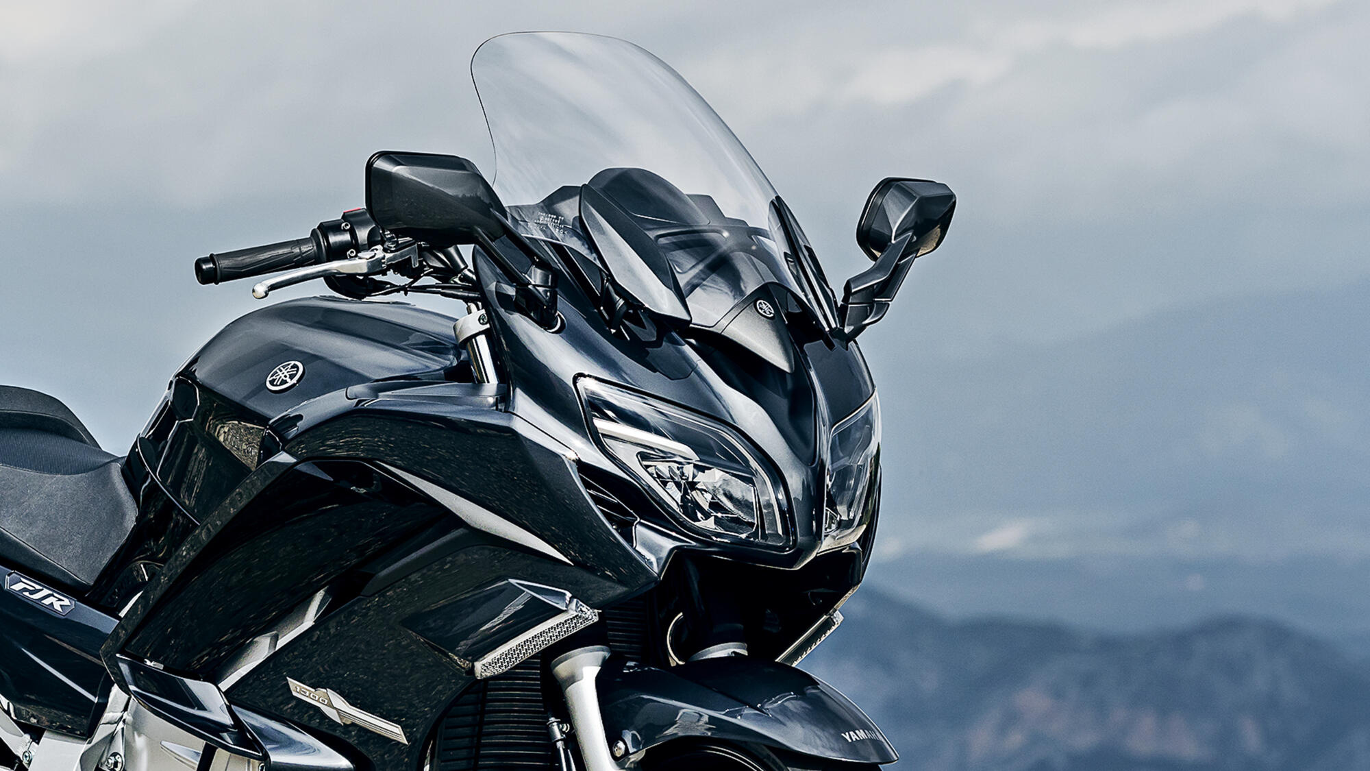 Yamaha FJR1300, Features and specifications, Motorcycle, 2000x1130 HD Desktop