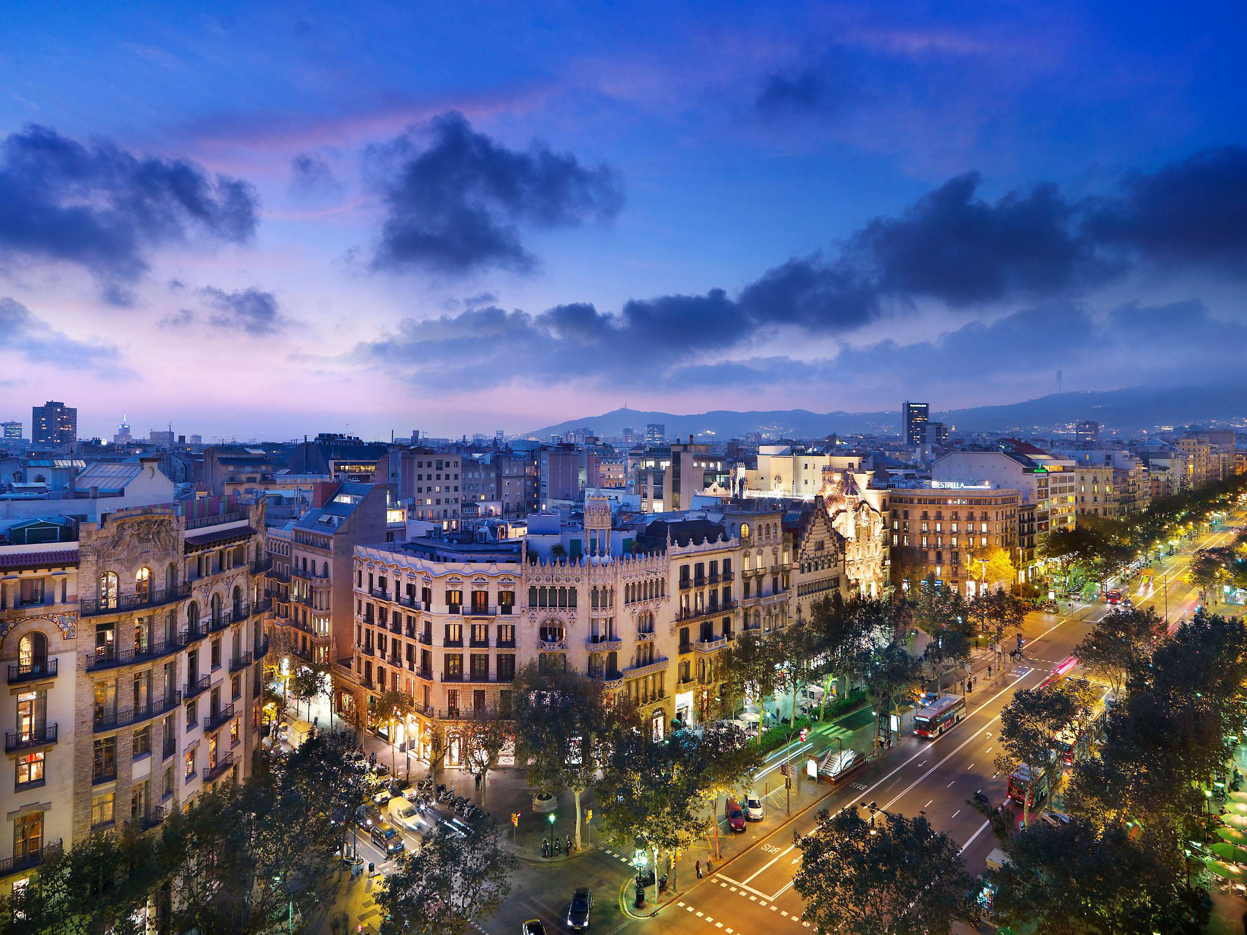 Barcelona City: Passeig de Gracia, one of its most important shopping and business areas, containing several of the city's most celebrated pieces of architecture. 2490x1870 HD Wallpaper.