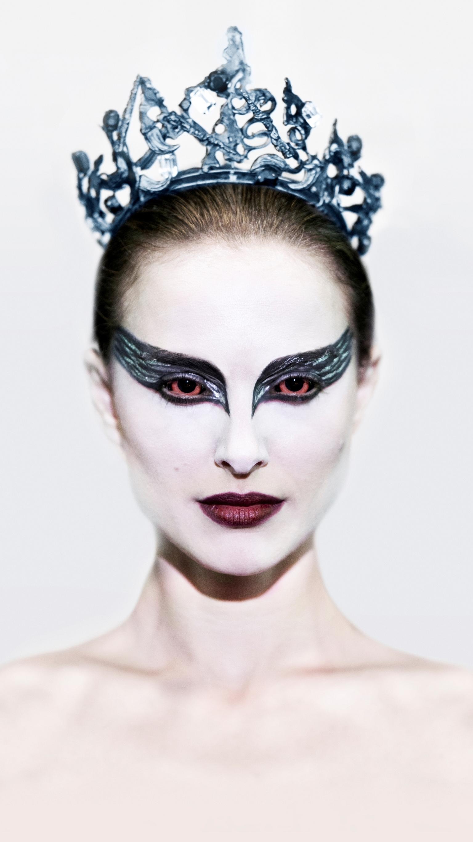Black swan wallpapers, Sophisticated and enchanting, Atmospheric beauty, Dramatic imagery, 1540x2740 HD Phone