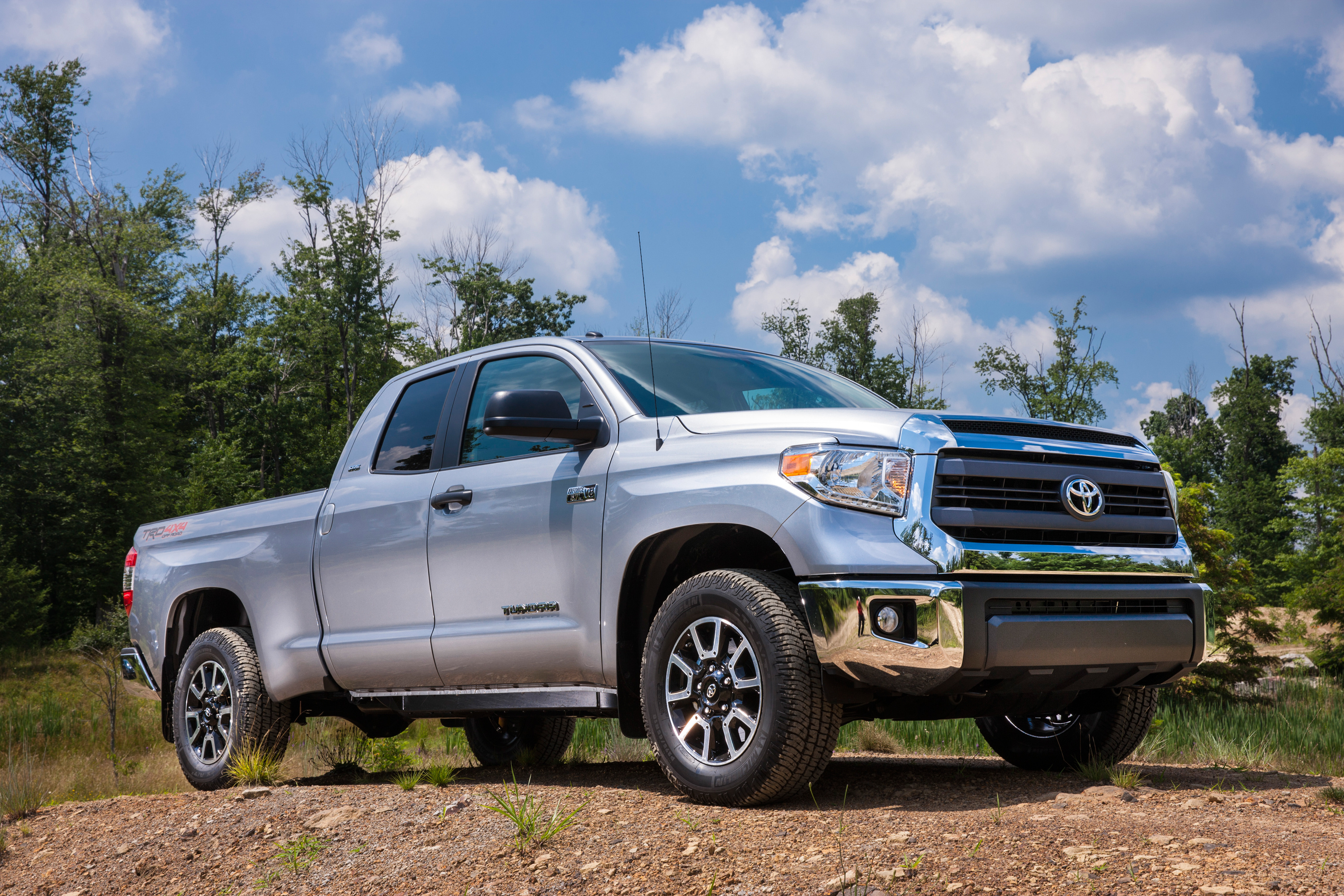 Toyota Tundra, 2015 truck legacy, Netcarshow image, Off-roading excellence, 3000x2000 HD Desktop