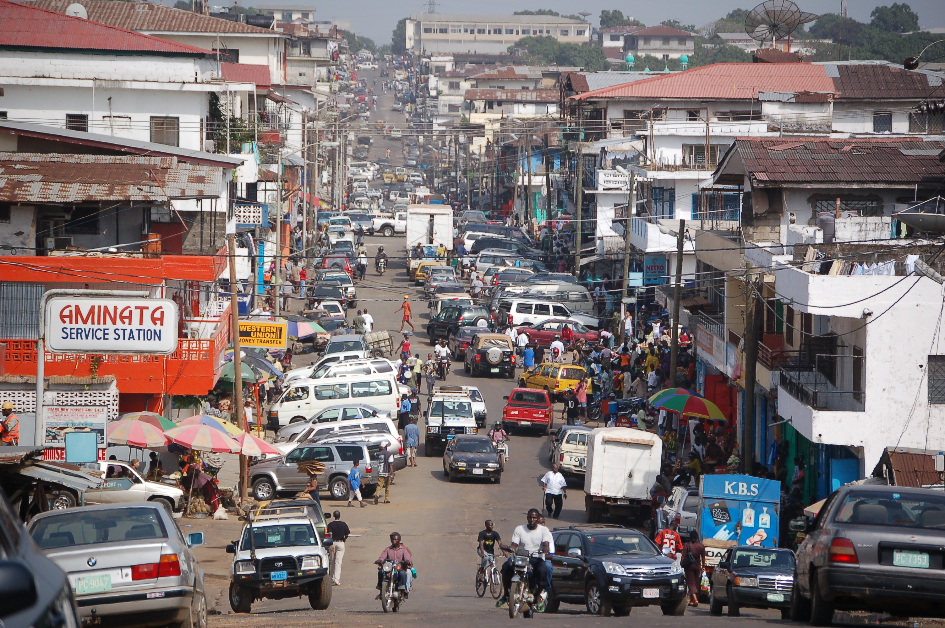 Liberia travels, 29 tote durch Massenpanik, Christlichem event, 3010x2000 HD Desktop