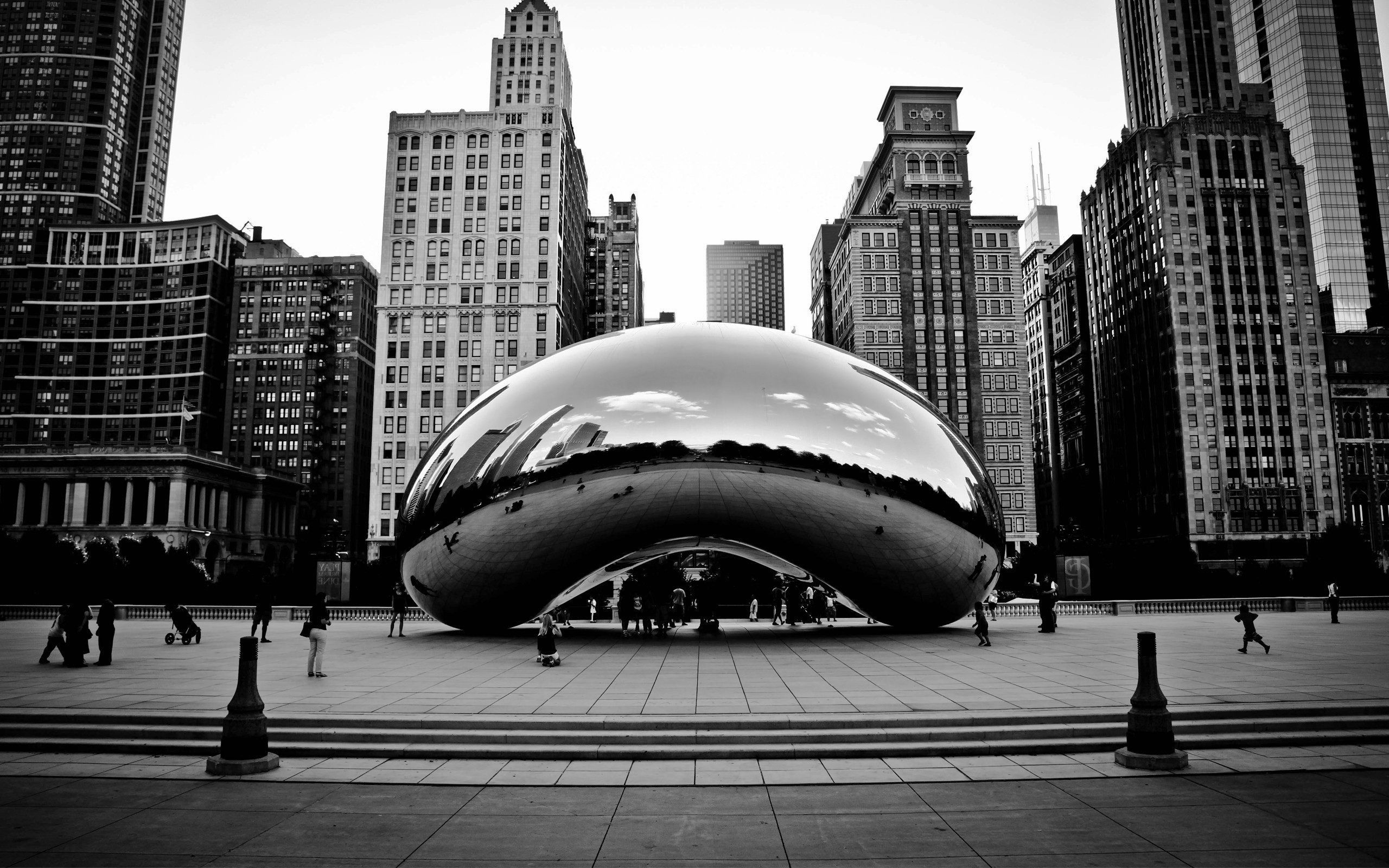 Chicago wallpaper, Millennium Park view, Cloud Gate sculpture, City attraction, 2560x1600 HD Desktop