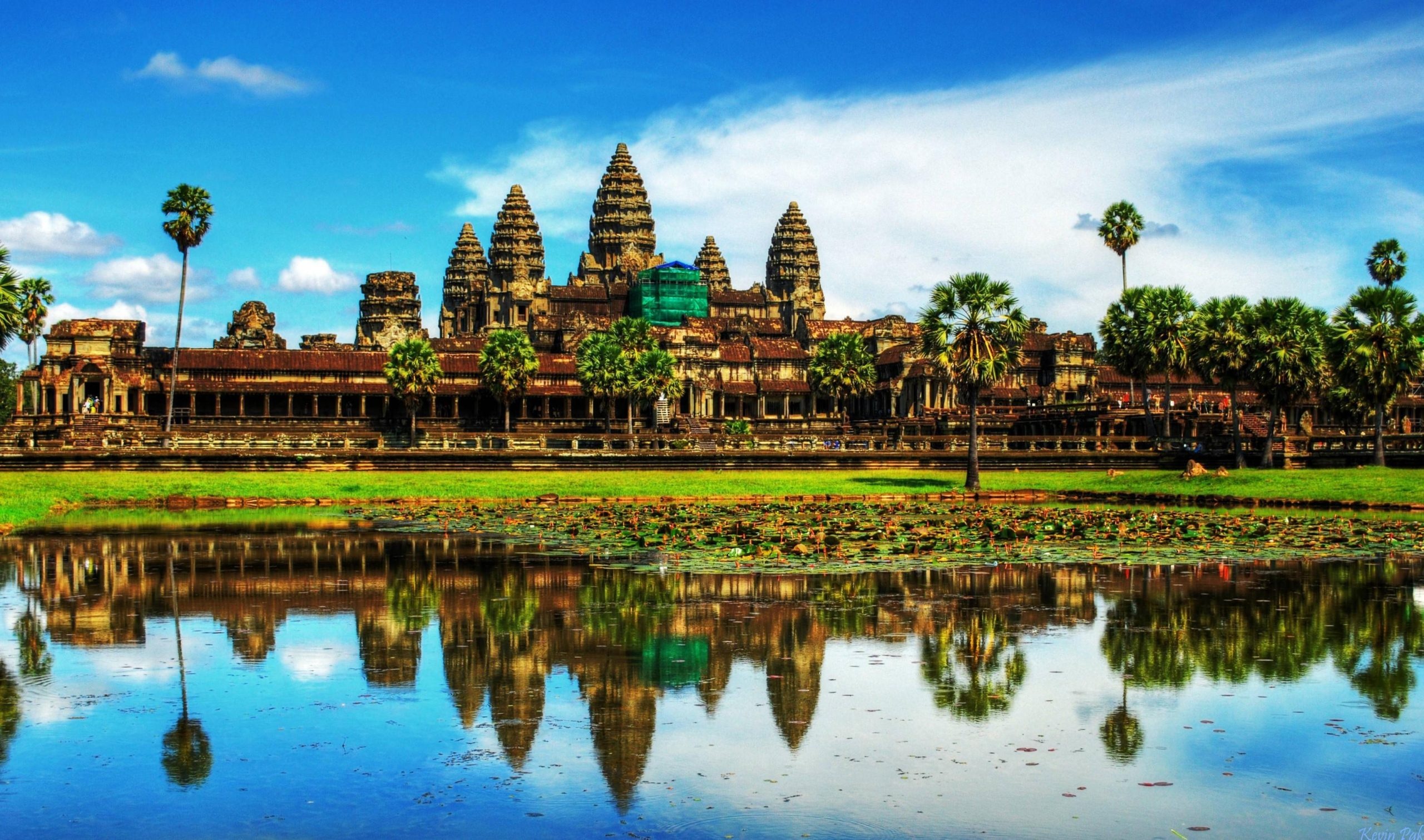 Angkor Wat, Architectural marvel, Cambodian history, Stunning wallpaper, 2560x1520 HD Desktop