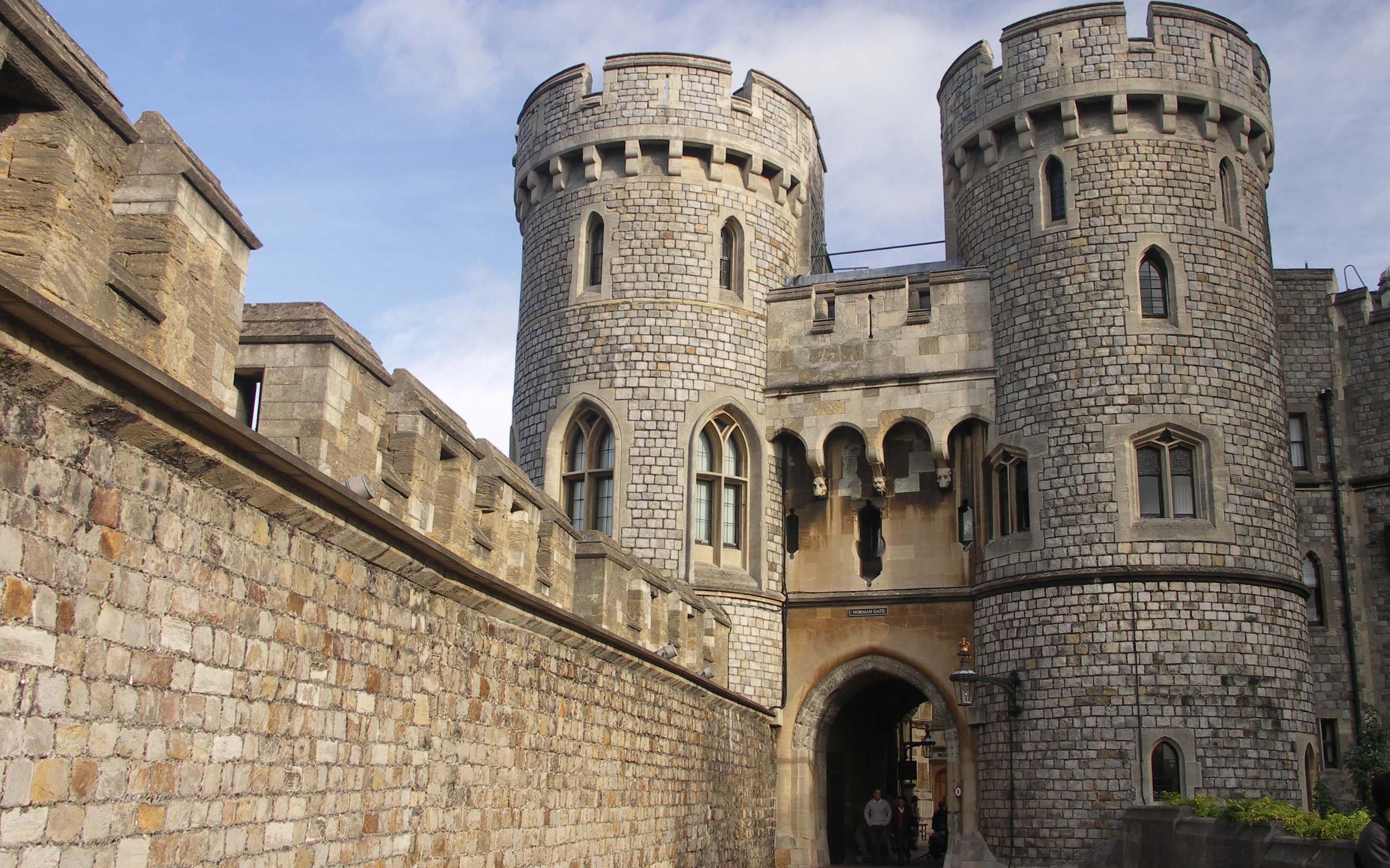 Windsor Castle wallpapers, HD images, Royal residence, Stunning backgrounds, 2560x1600 HD Desktop