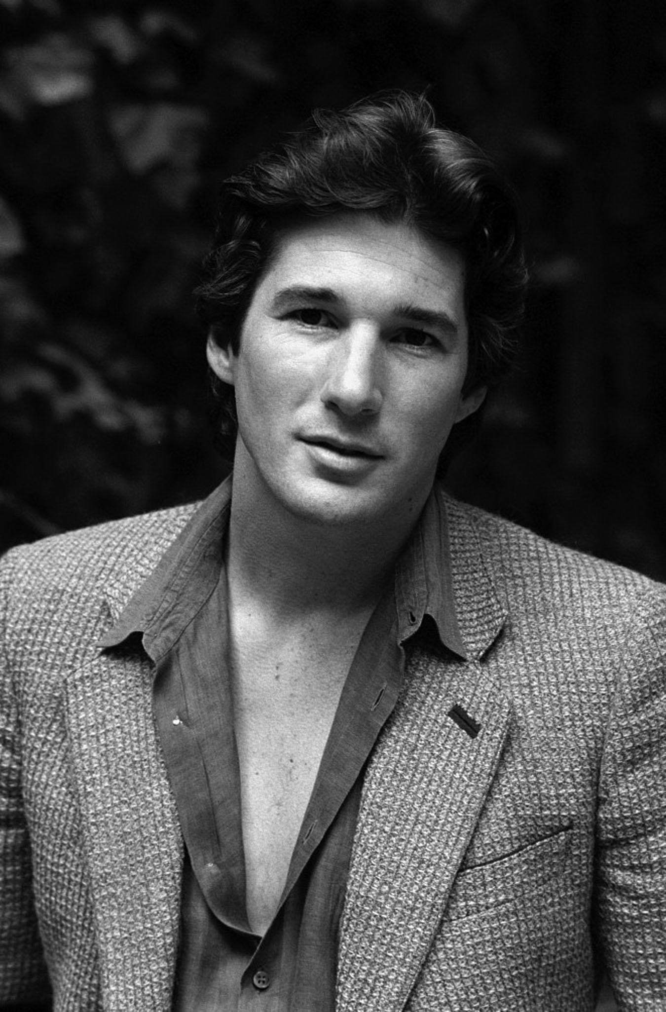Richard Gere wallpapers, Free backgrounds, Distinguished actor, Movie star, 1350x2060 HD Phone