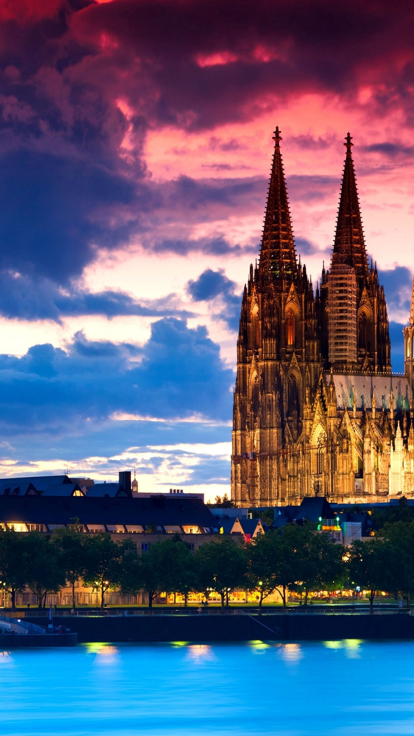 Cathedral: Church of Saint Peter in Cologne, German Catholicism and Gothic architecture. 1440x2560 HD Background.