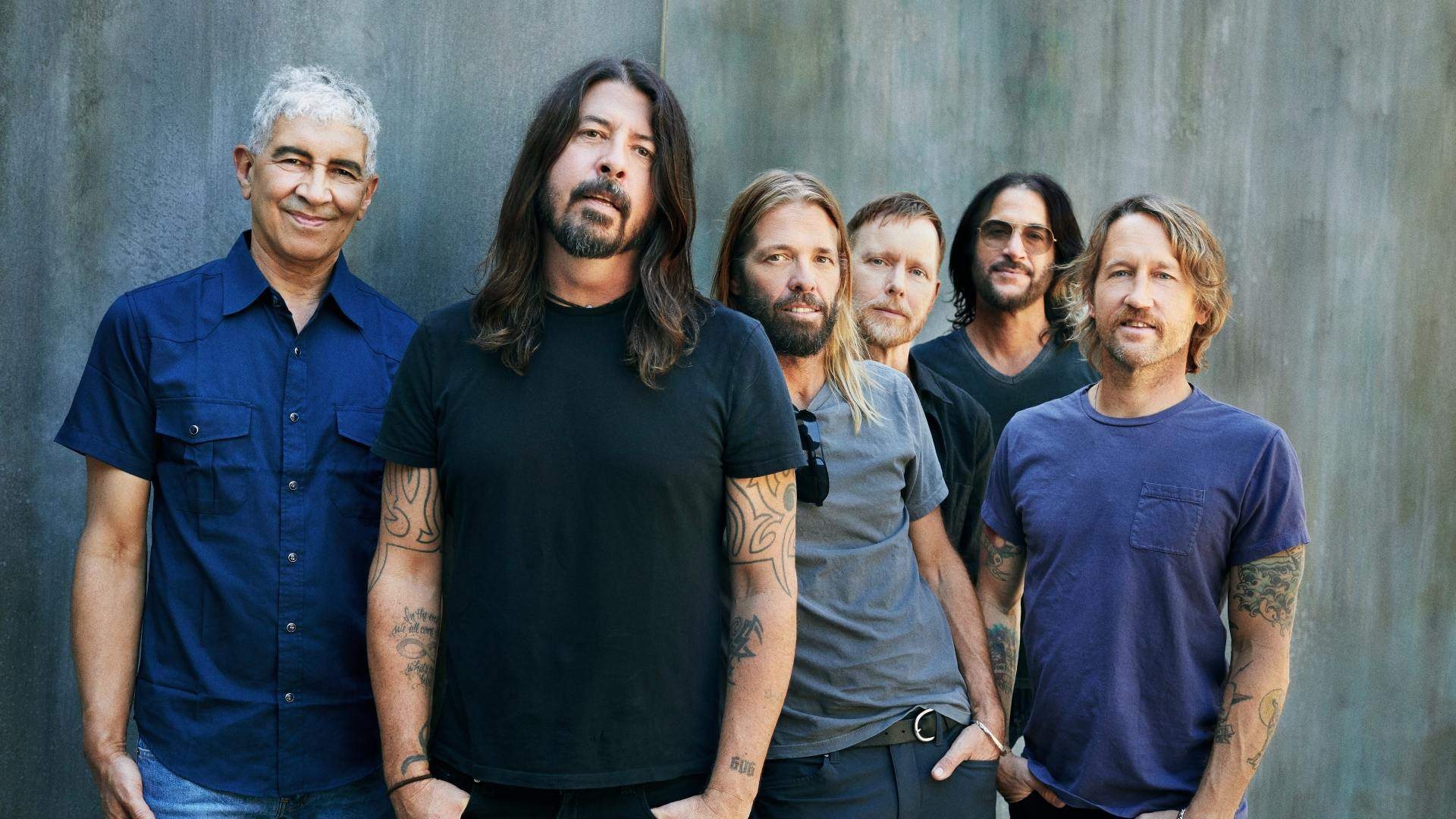 Foo Fighters: The band's tenth album, Medicine at Midnight, the last to feature Hawkins. 1920x1080 Full HD Wallpaper.