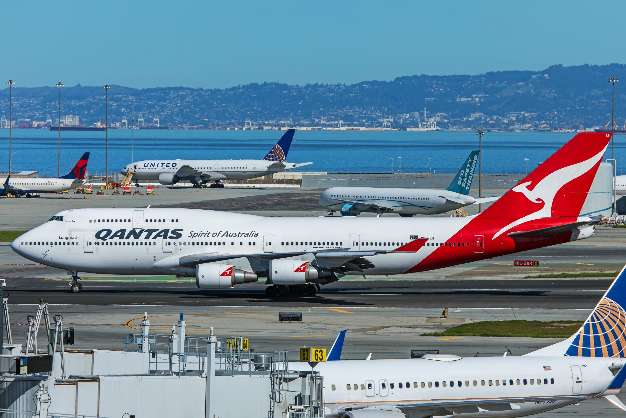 Qantas, Australia, New Zealand, Travel Bubble, 2560x1710 HD Desktop