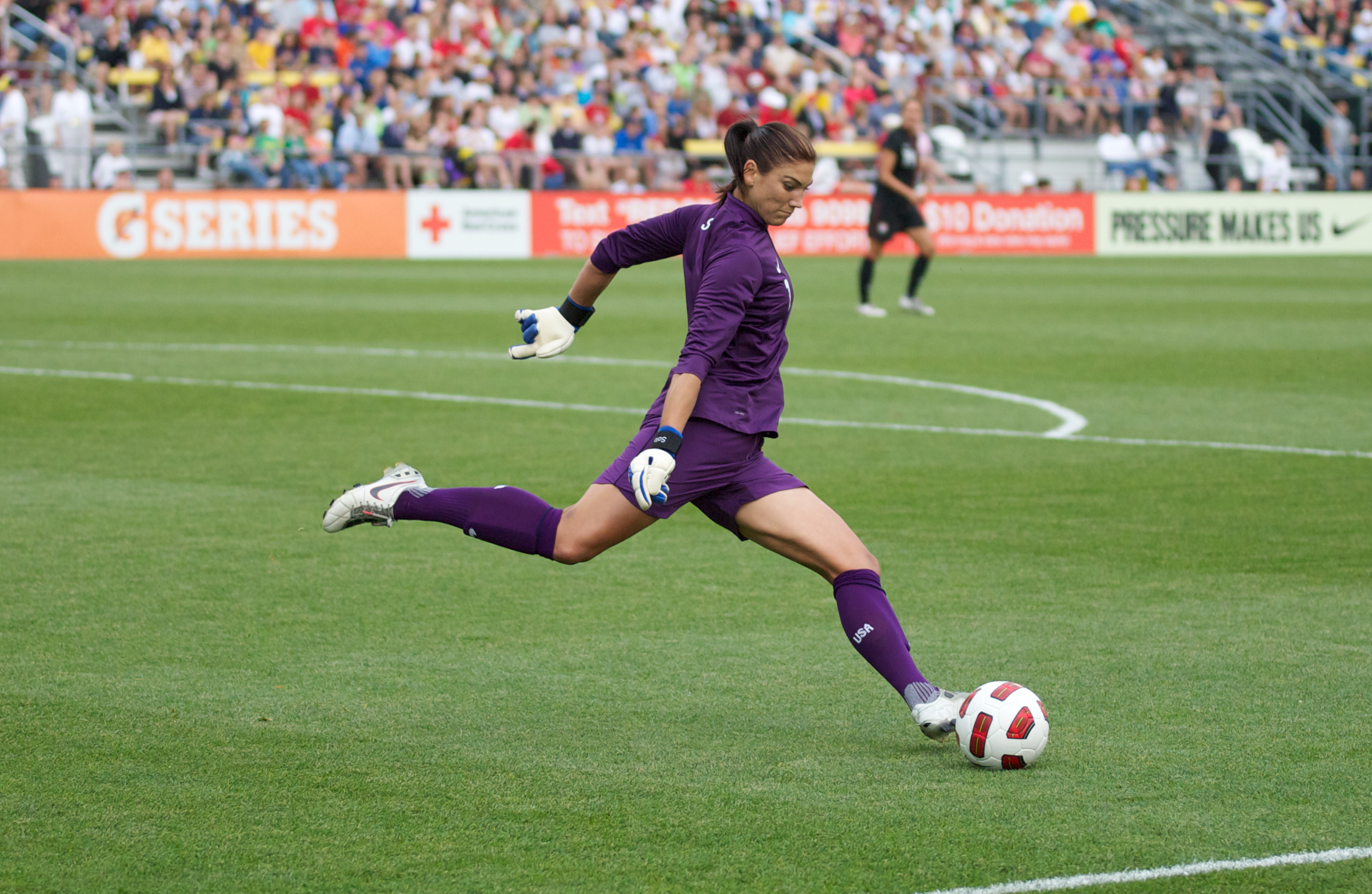 Hope Solo, HD wallpapers download, Stunning images, USA women's soccer, 2730x1780 HD Desktop