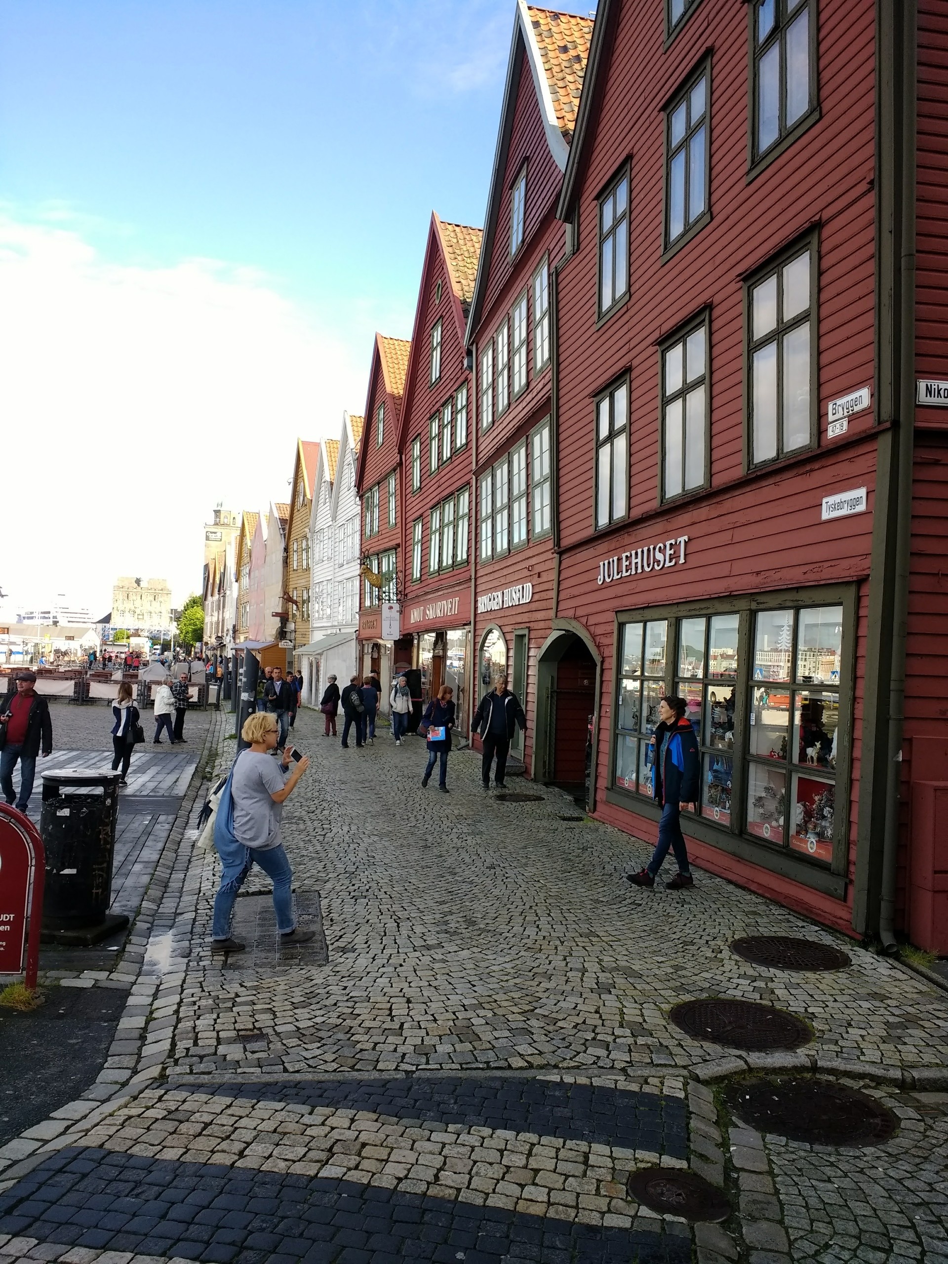 Bryggen, Must-see attractions, Bergen, Norway, 1920x2560 HD Phone