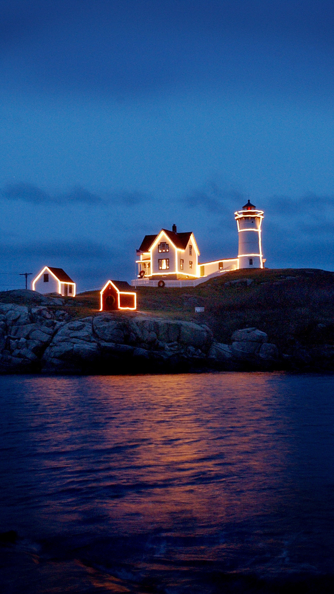 Lighting of the Nubble Lighthouse, York Beach, Maine, 1080x1920 Full HD Handy