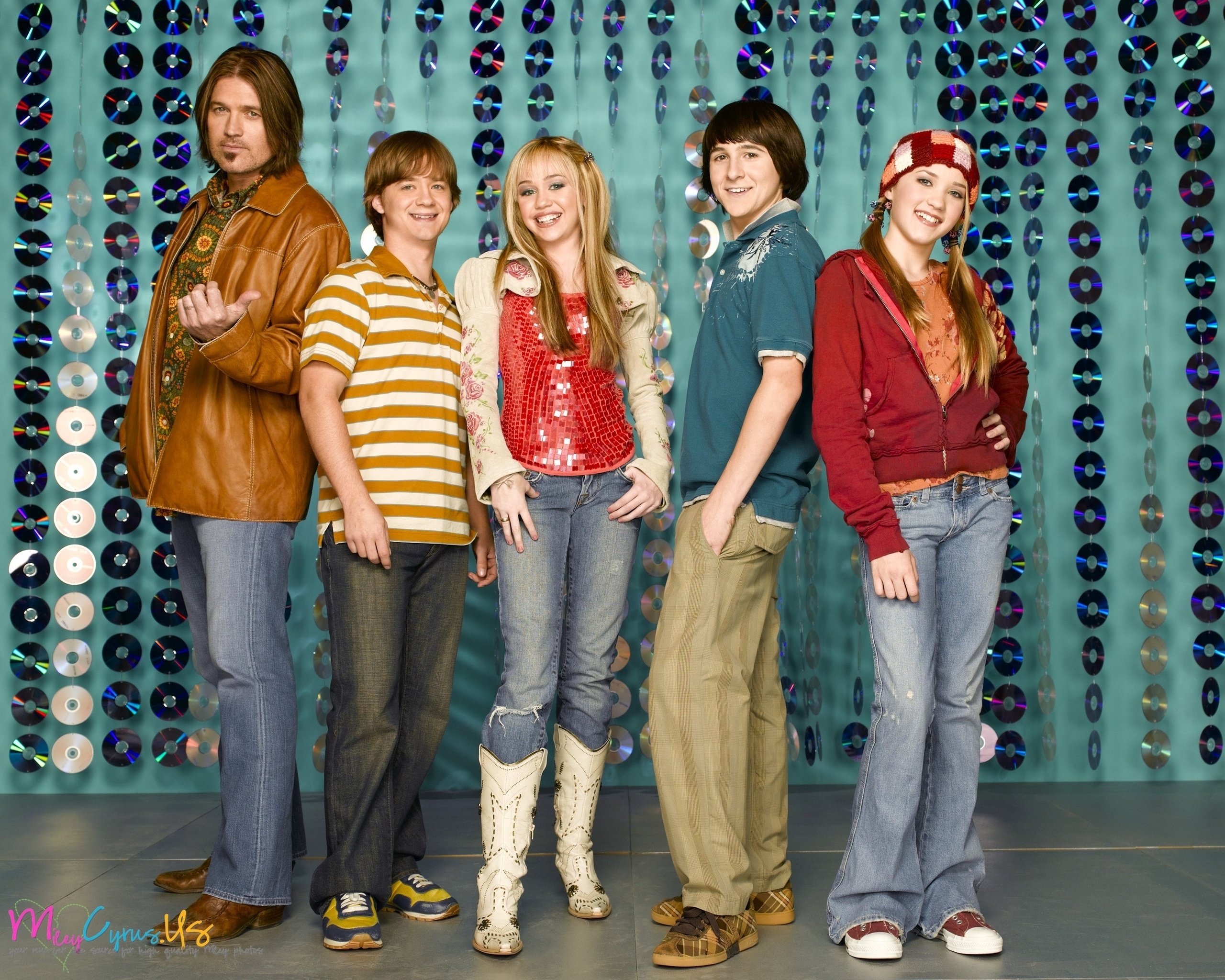Hannah Montana season 1, Promotional photoshoot, Miley Cyrus in character, Childhood TV memories, 2560x2050 HD Desktop