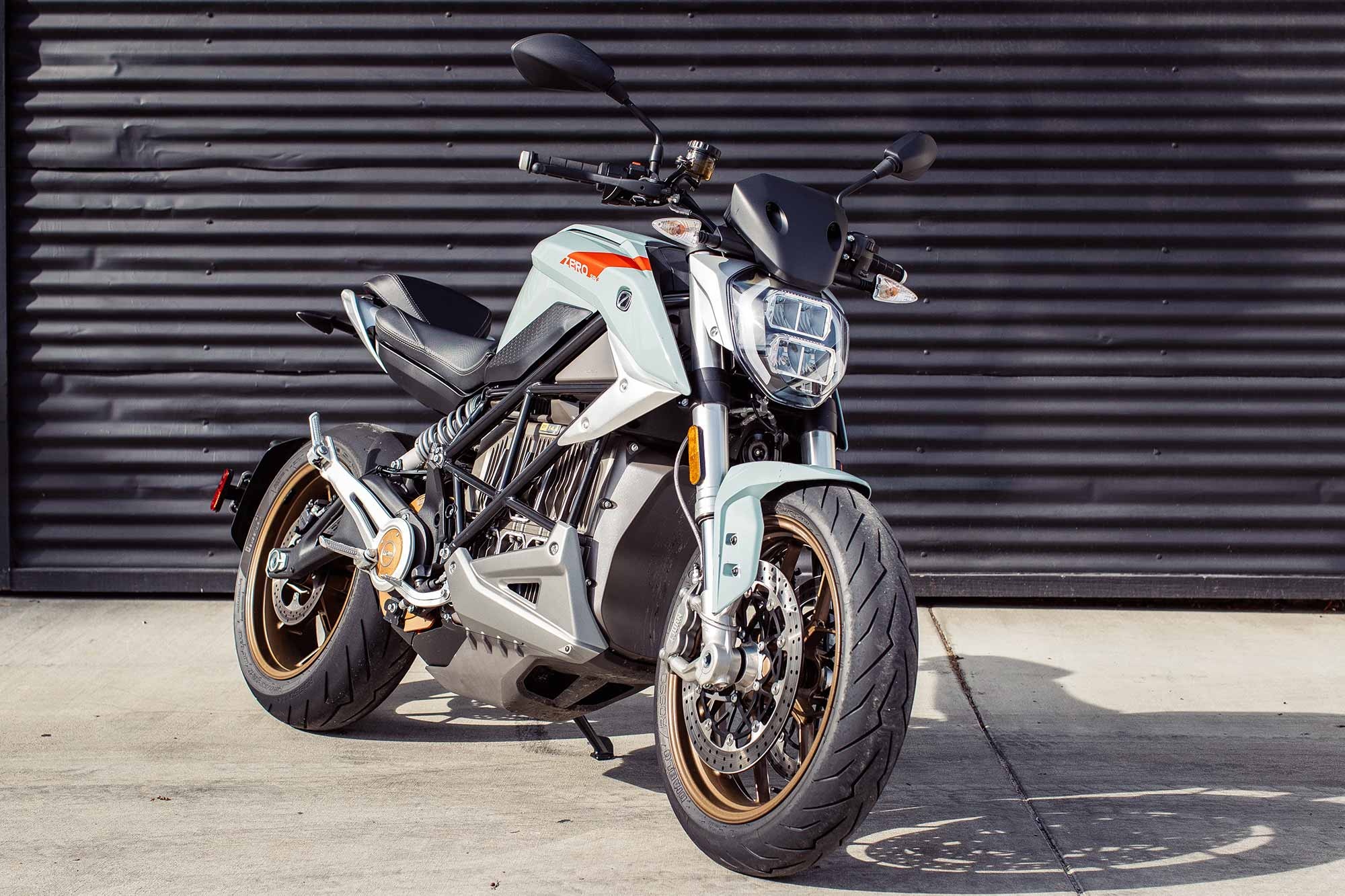 Zero SR/F, 2020 model, Electric motorcycle, Cycle World review, 2000x1340 HD Desktop