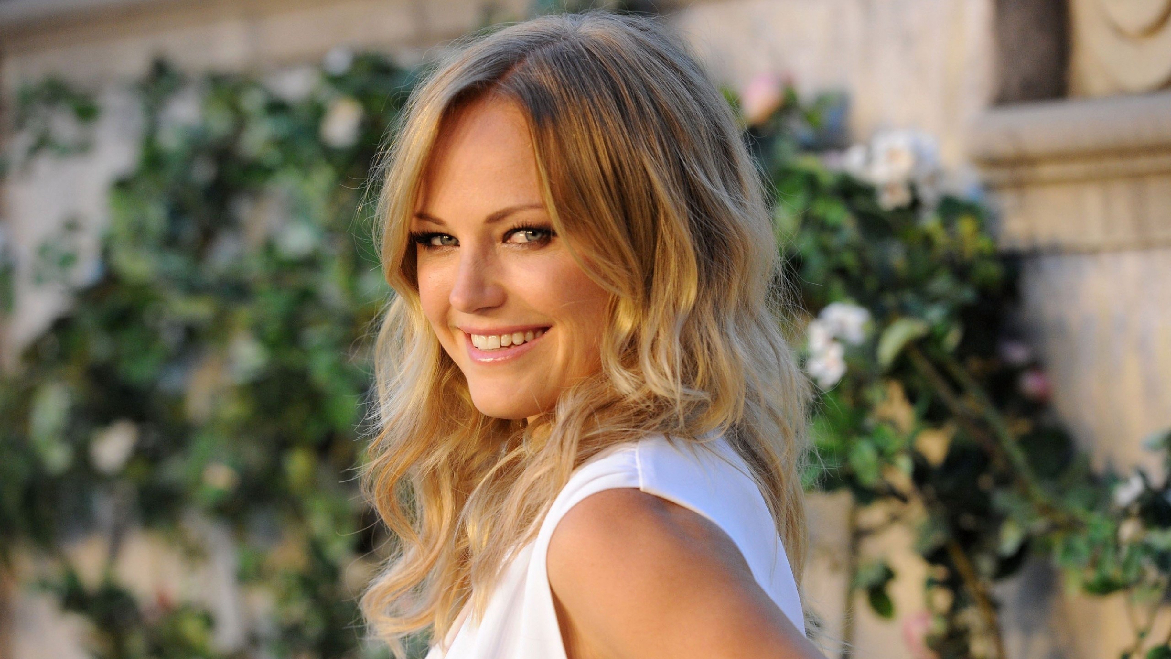Malin Akerman: A Swedish-American raised in Canada, actress, producer, and model. 3840x2160 4K Background.