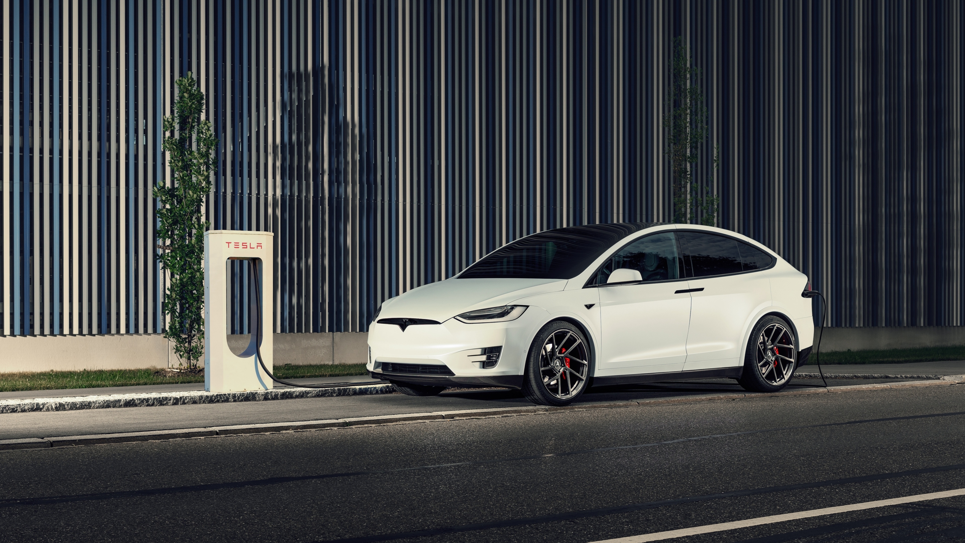 Tesla Model X, Electric powertrain, Futuristic interior, Car technology, 3840x2160 4K Desktop