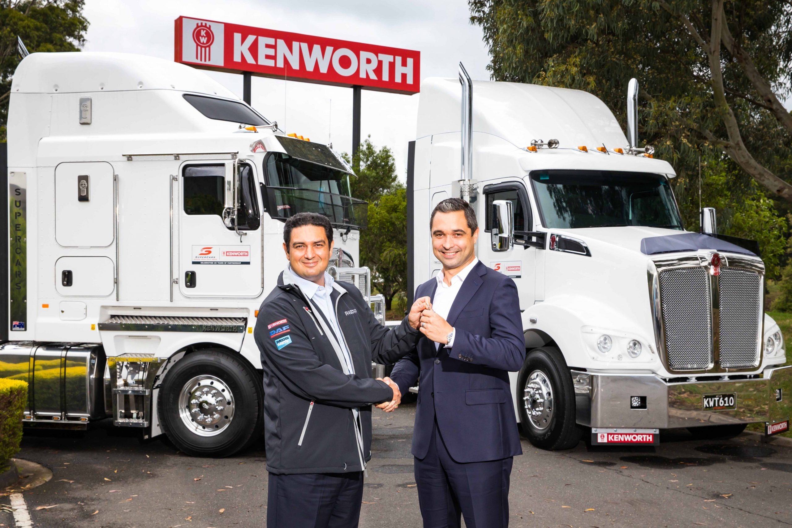 Supercars partnership, Kenworth trucks, 20-year celebration, Australian market, 2560x1710 HD Desktop