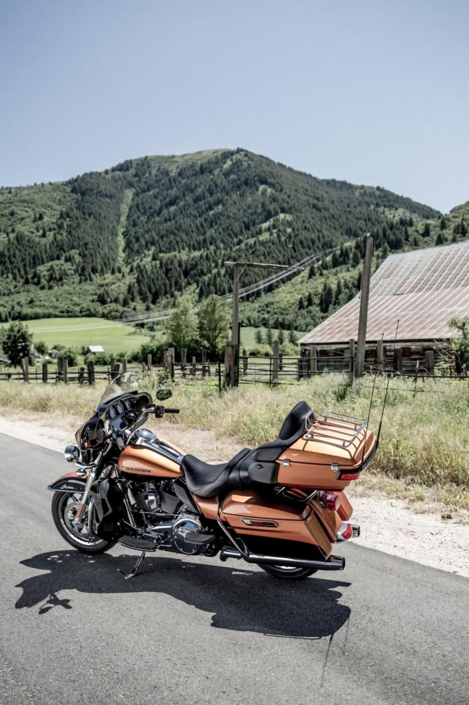 Harley-Davidson Ultra Limited, Experience the thrill, Unforgettable journeys, Superior comfort, 1600x2410 HD Phone