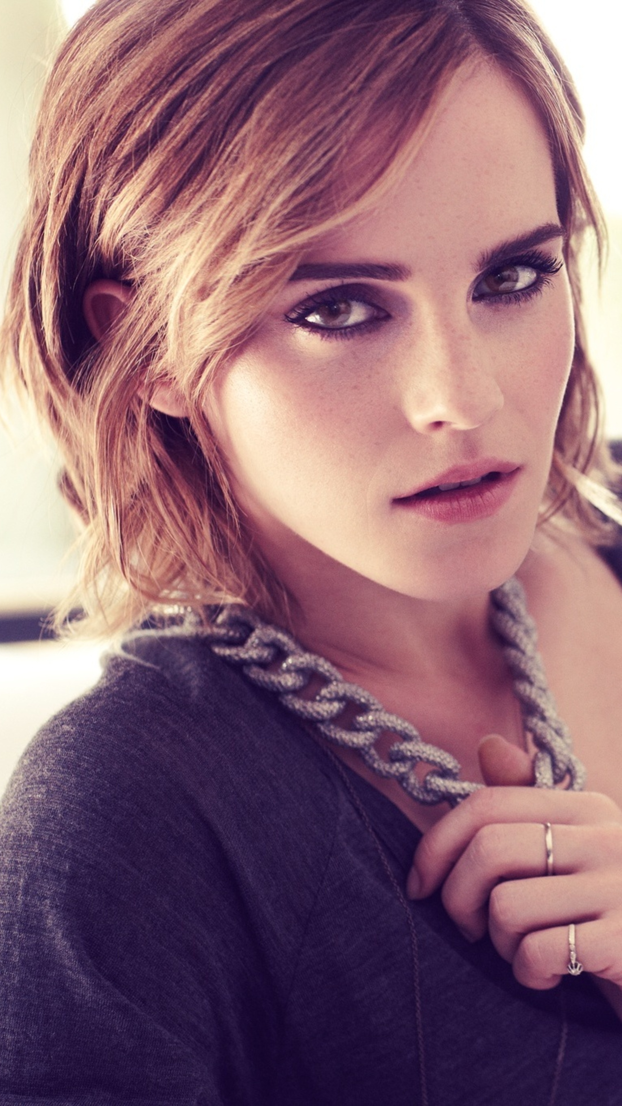 Emma Watson, Looking at viewer, Sony Xperia, HD, 2160x3840 4K Handy