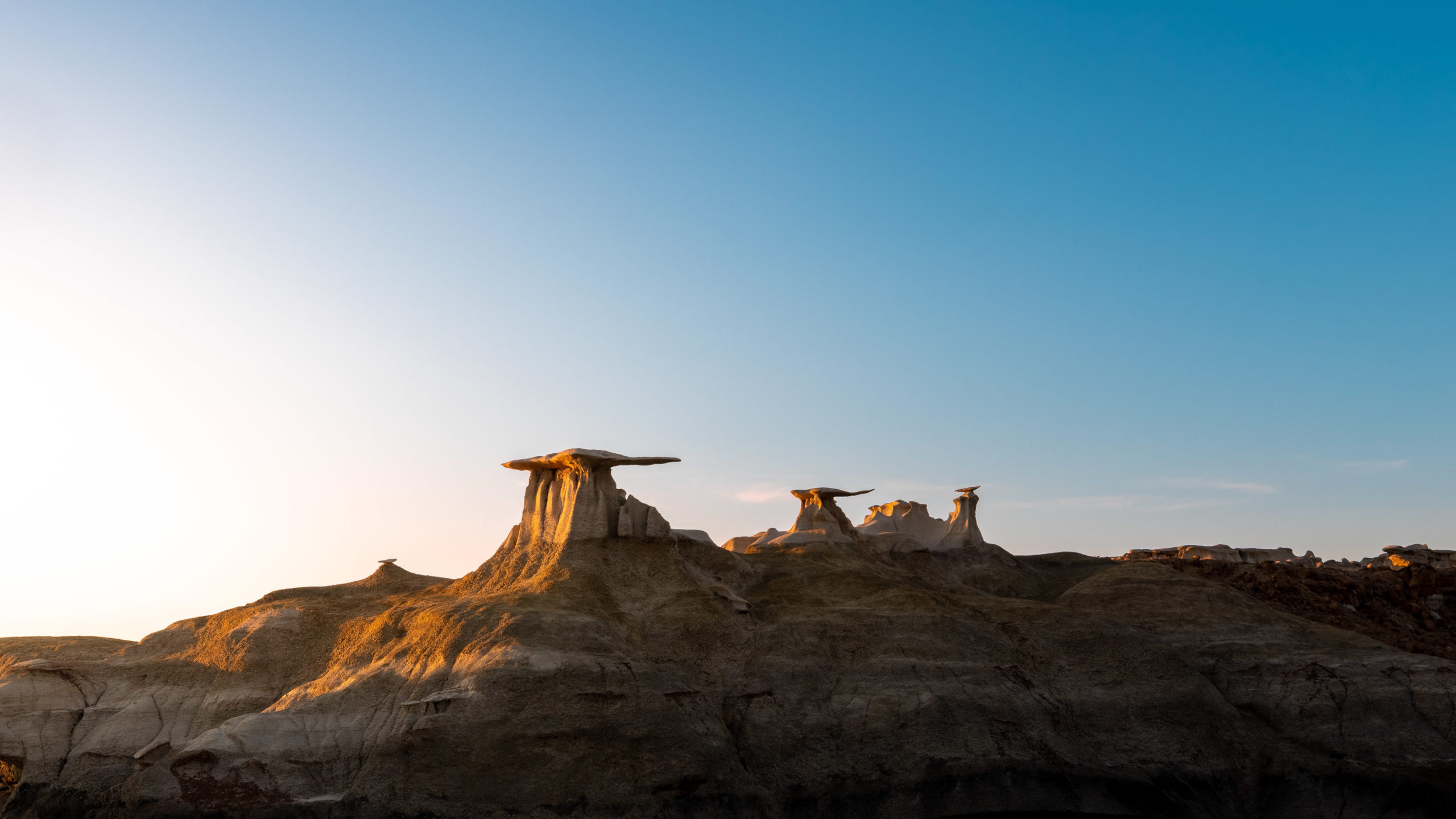 Bisti Badlands, Stone wings, Photography guide, Travels, 2560x1440 HD Desktop