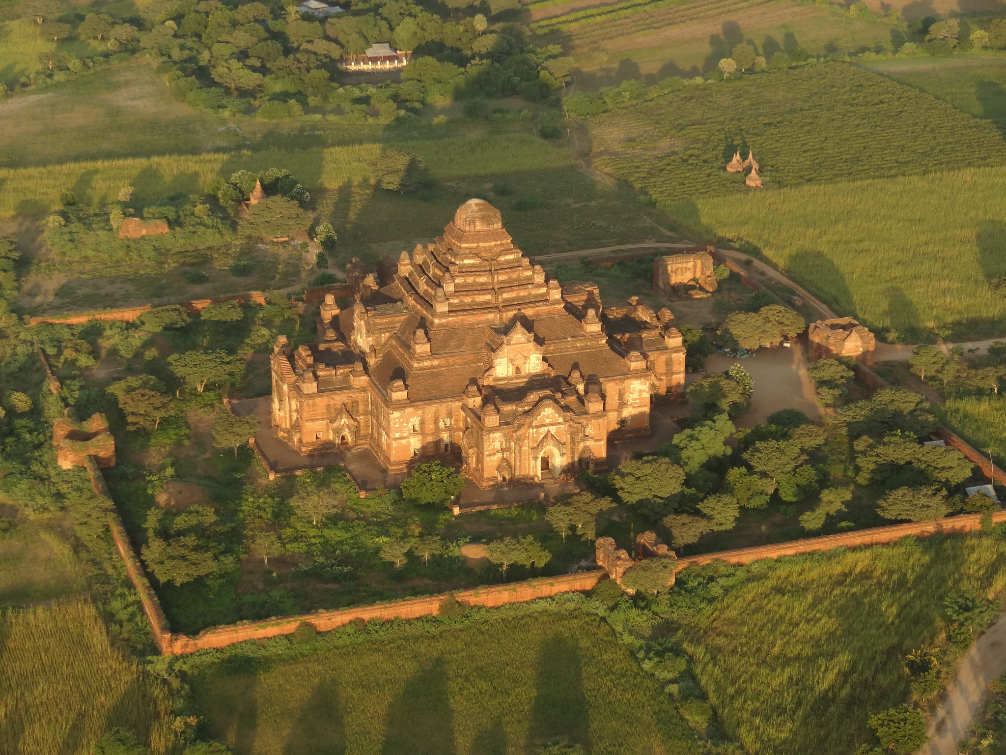 Dhammayangyi temple, Bagan exploration, Sacred site, Thousand Wonders, 2050x1540 HD Desktop