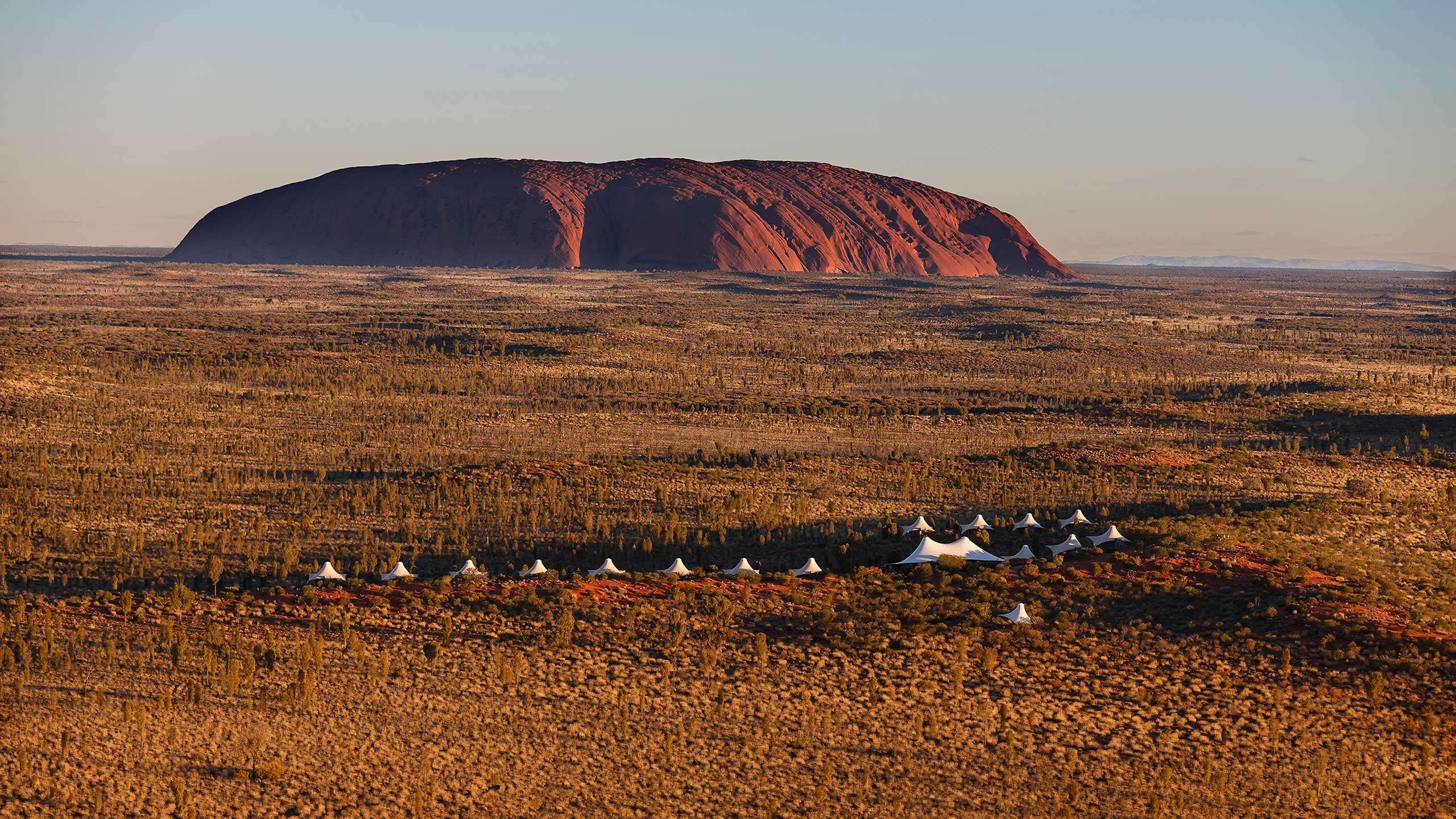 Uluru, Northern Territory, Luxury resort, Ultimate travel experience, 2560x1440 HD Desktop