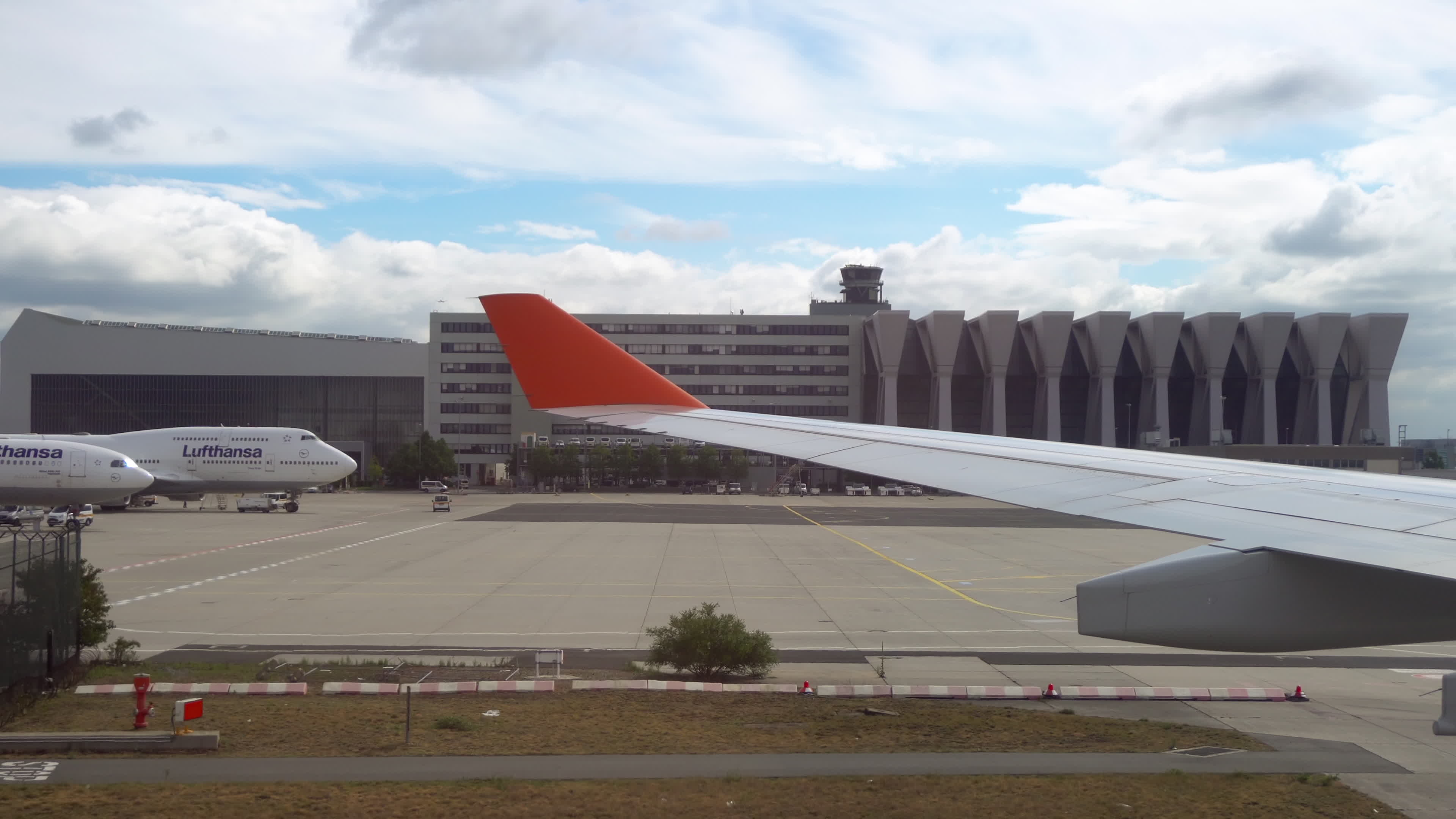 Frankfurt Airport, Apron traffic, 6990904 stock video, Aviation hub, 3840x2160 4K Desktop