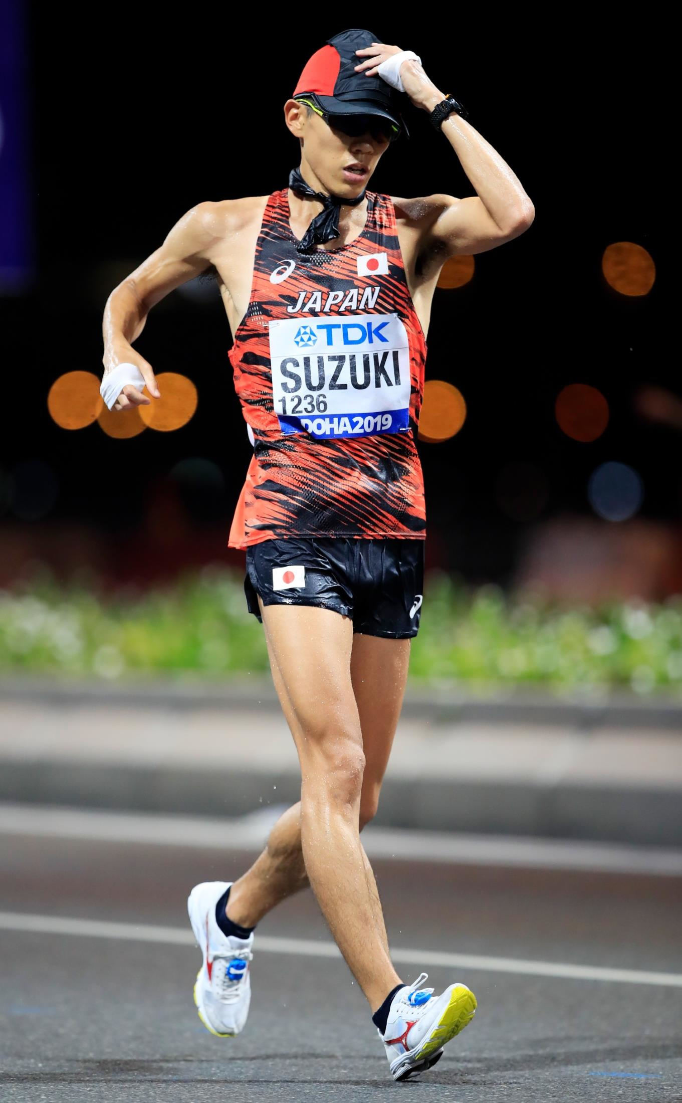 Yusuke Suzuki, Record-breaking moments, Athletics superstar, Speed demon, 1370x2200 HD Phone