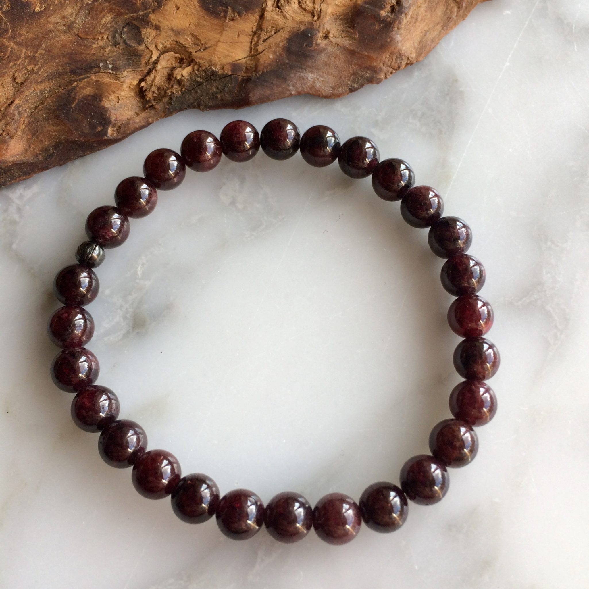 Garnet gemstone, Bracelet passion and commitment, Minera Emporium, Crystal and mineral shop, 2050x2050 HD Phone