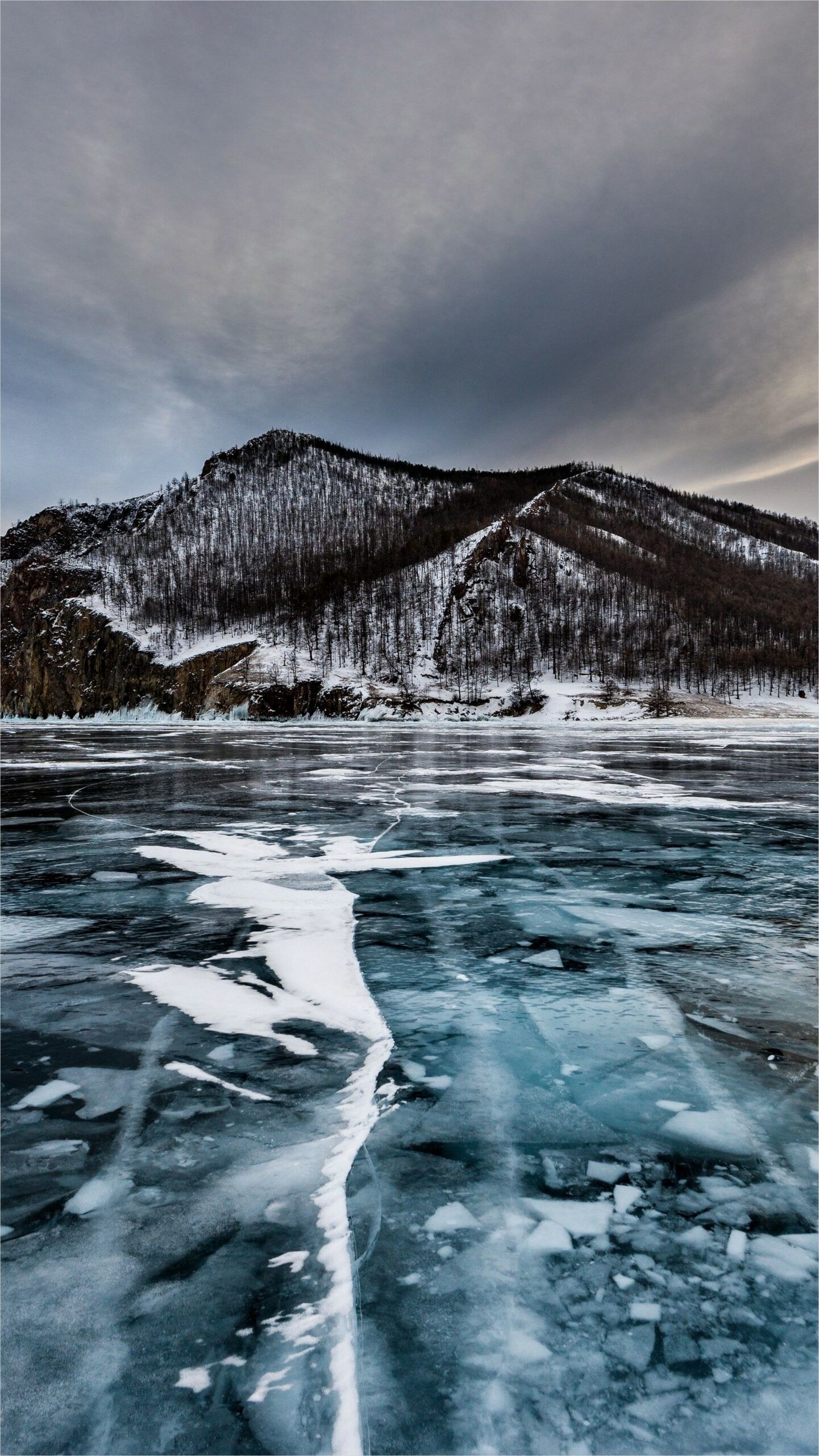 4K bliss, Ice lake wonder, Baikal's serenity, Immersive beauty, 1450x2560 HD Phone