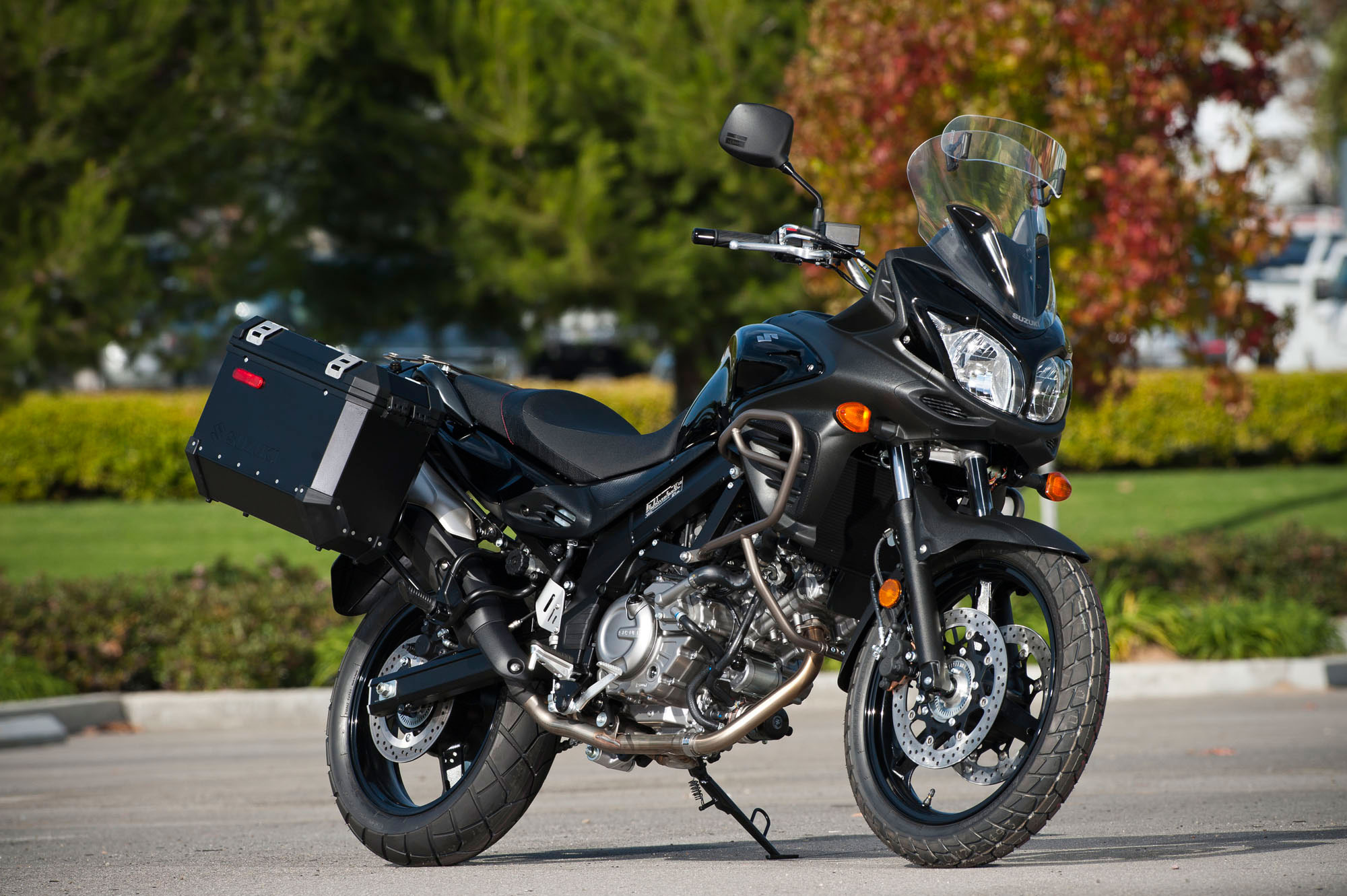 Suzuki V-Strom 650, Adventure motorcycle, Powerful and versatile, Ready for any terrain, 2000x1340 HD Desktop